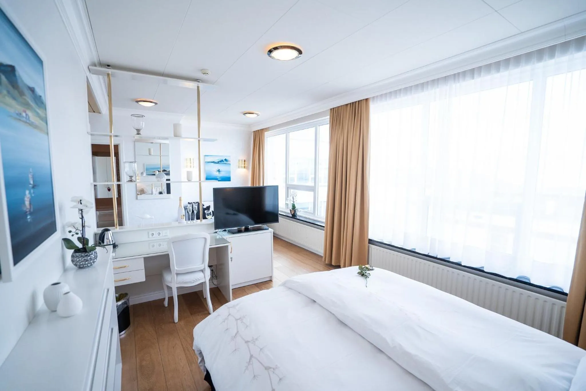 Bedroom, Bed in Hotel Keflavik by Reykjavik Keflavik Airport