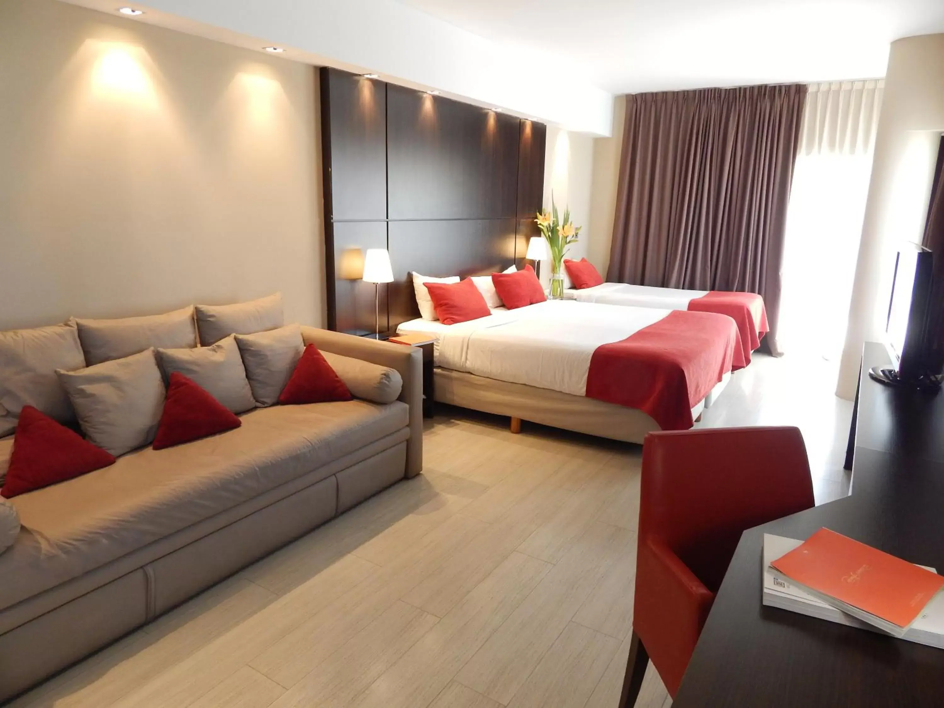 Bed in HTL City Baires