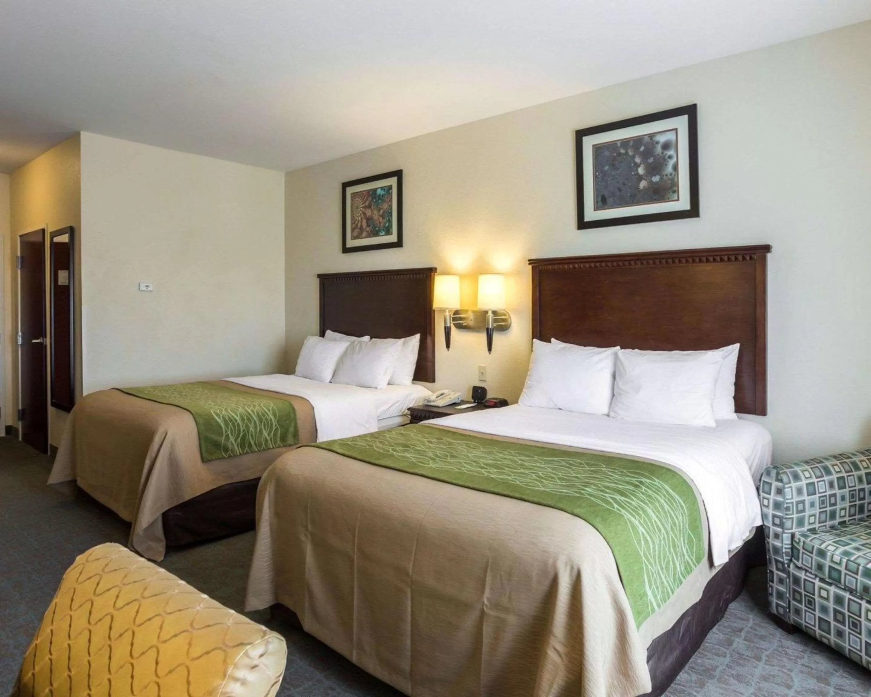 Photo of the whole room, Bed in Quality Inn Donaldsonville - Gonzales