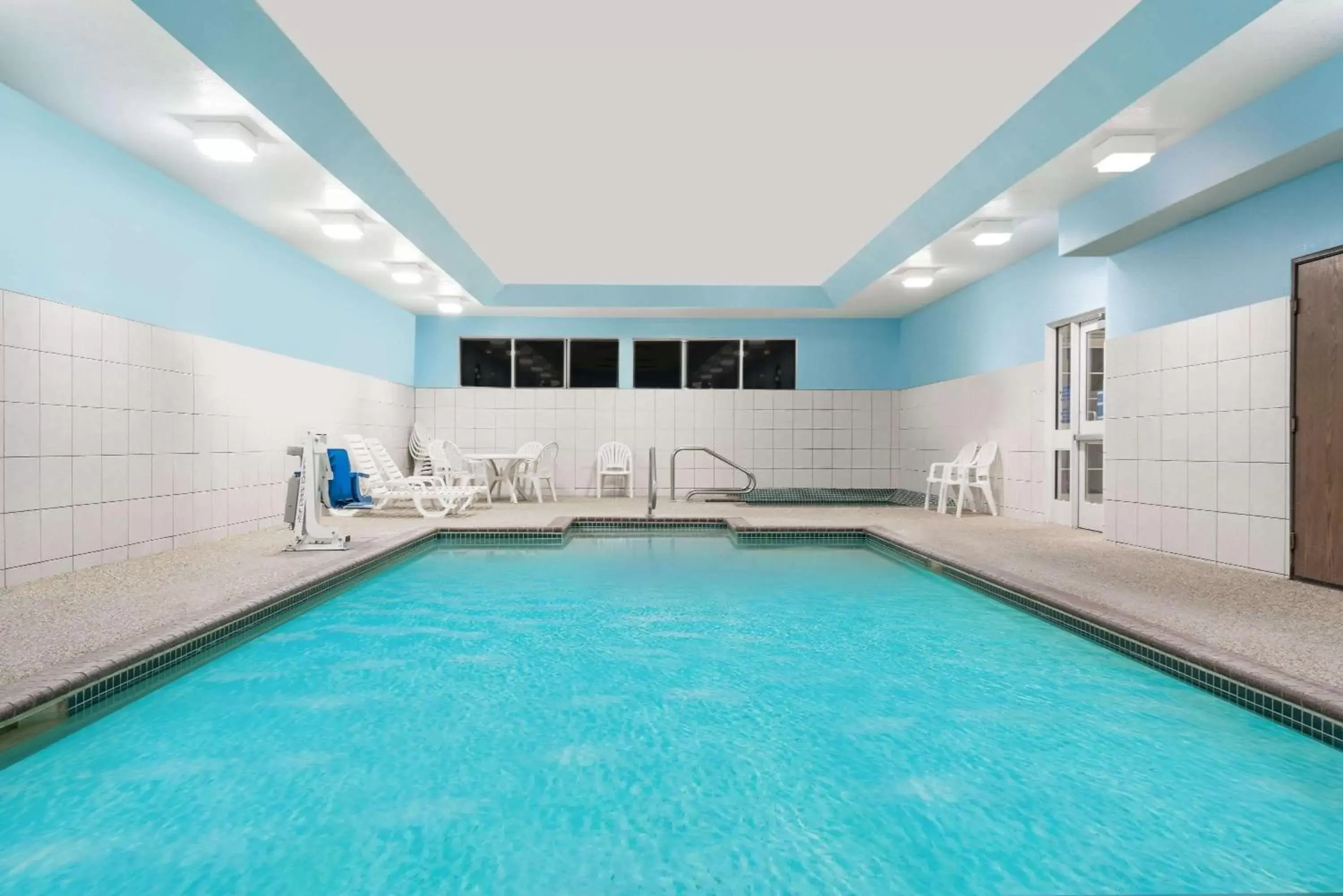 On site, Swimming Pool in Microtel Inn & Suites by Wyndham New Ulm