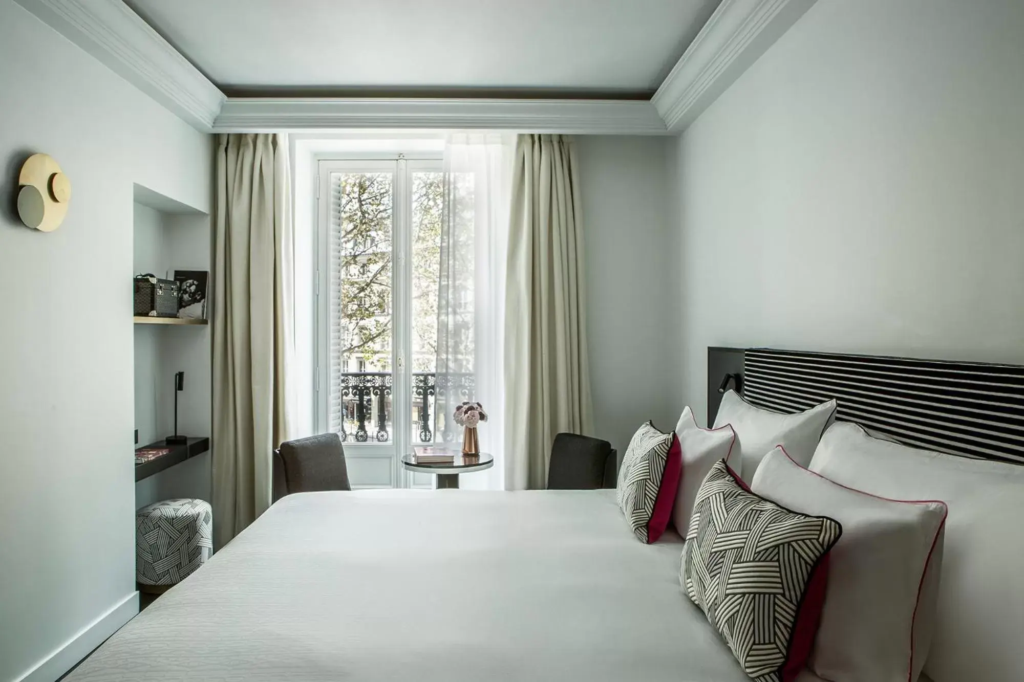 Bed in Fauchon l'Hôtel Paris Bed in Fauchon l'Hôtel Paris