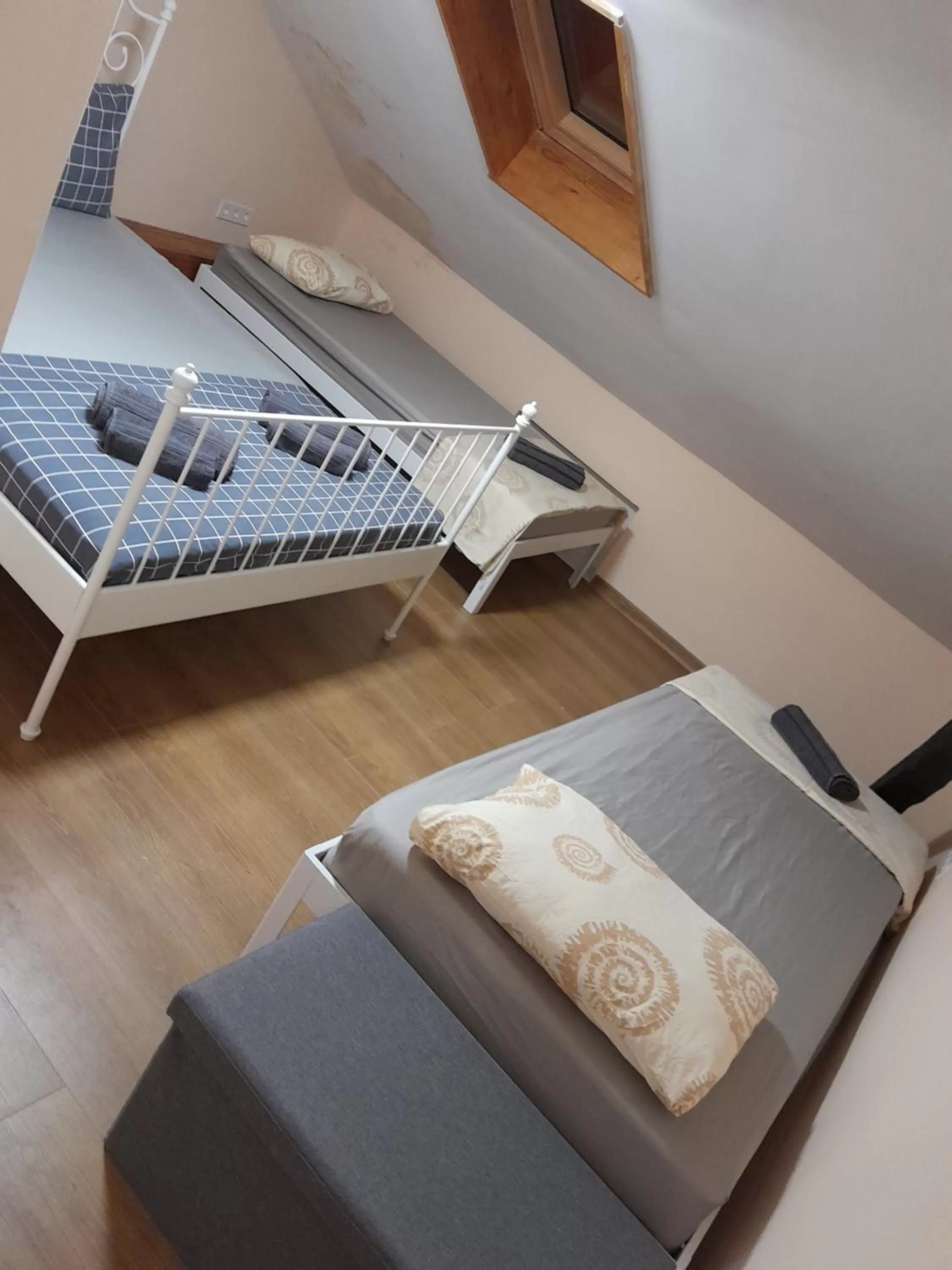 Bed in HANCHO SevenUps - KAPANA Plovdiv Center