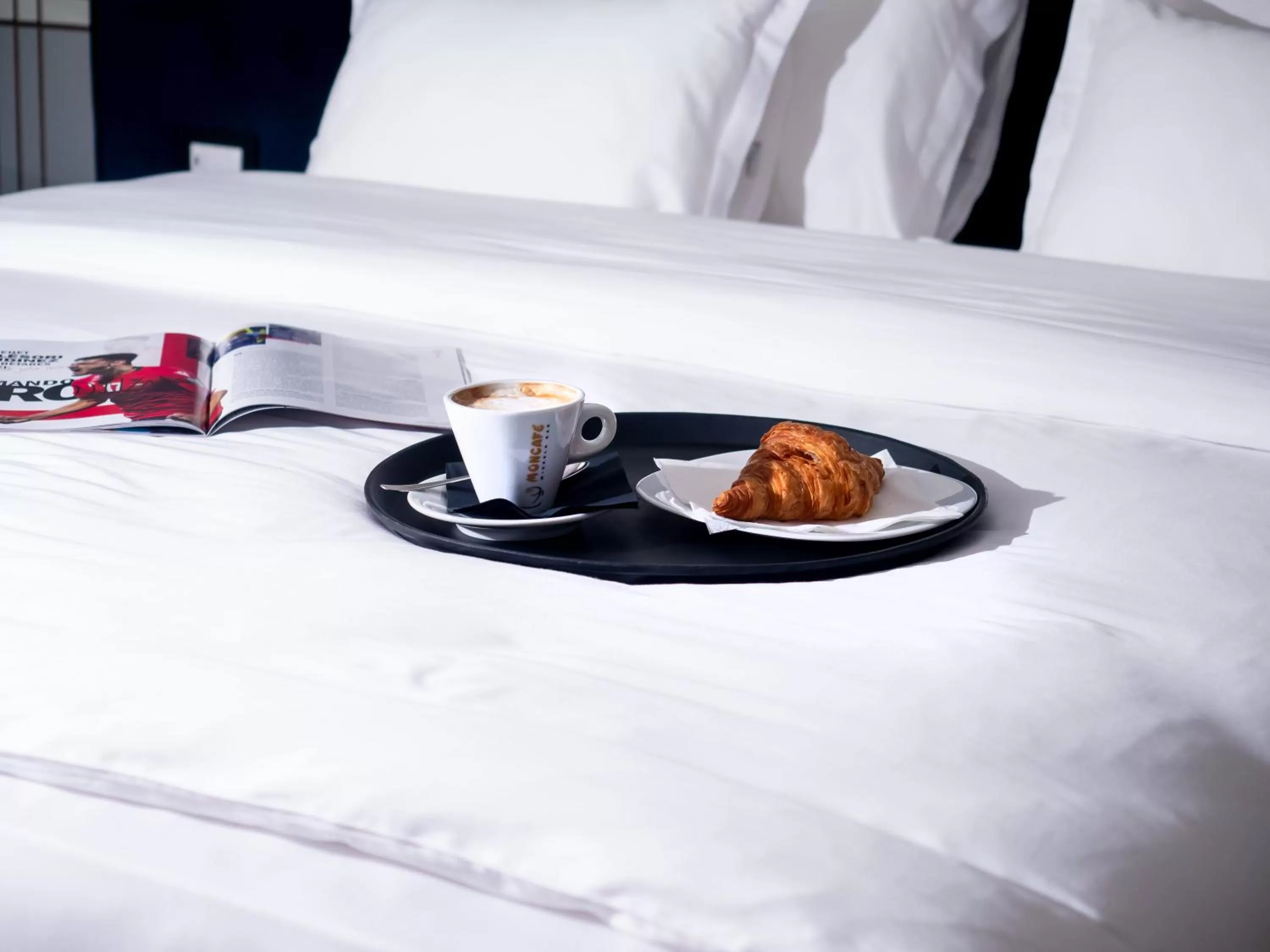 Bed in Moncafe Boutique Hotel & SPA Tirana