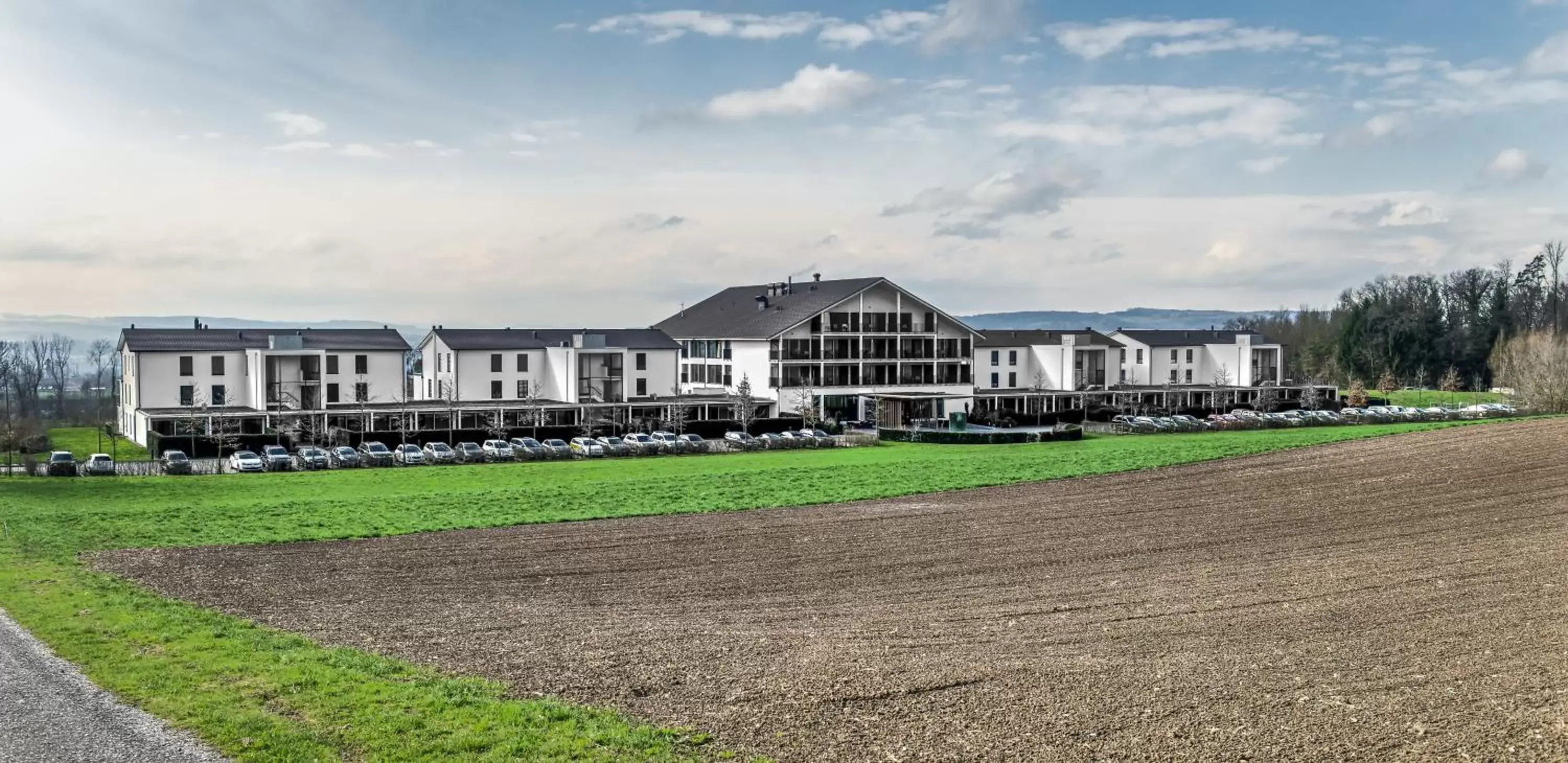 Mountain view, Property Building in Wellnesshotel Golf Panorama