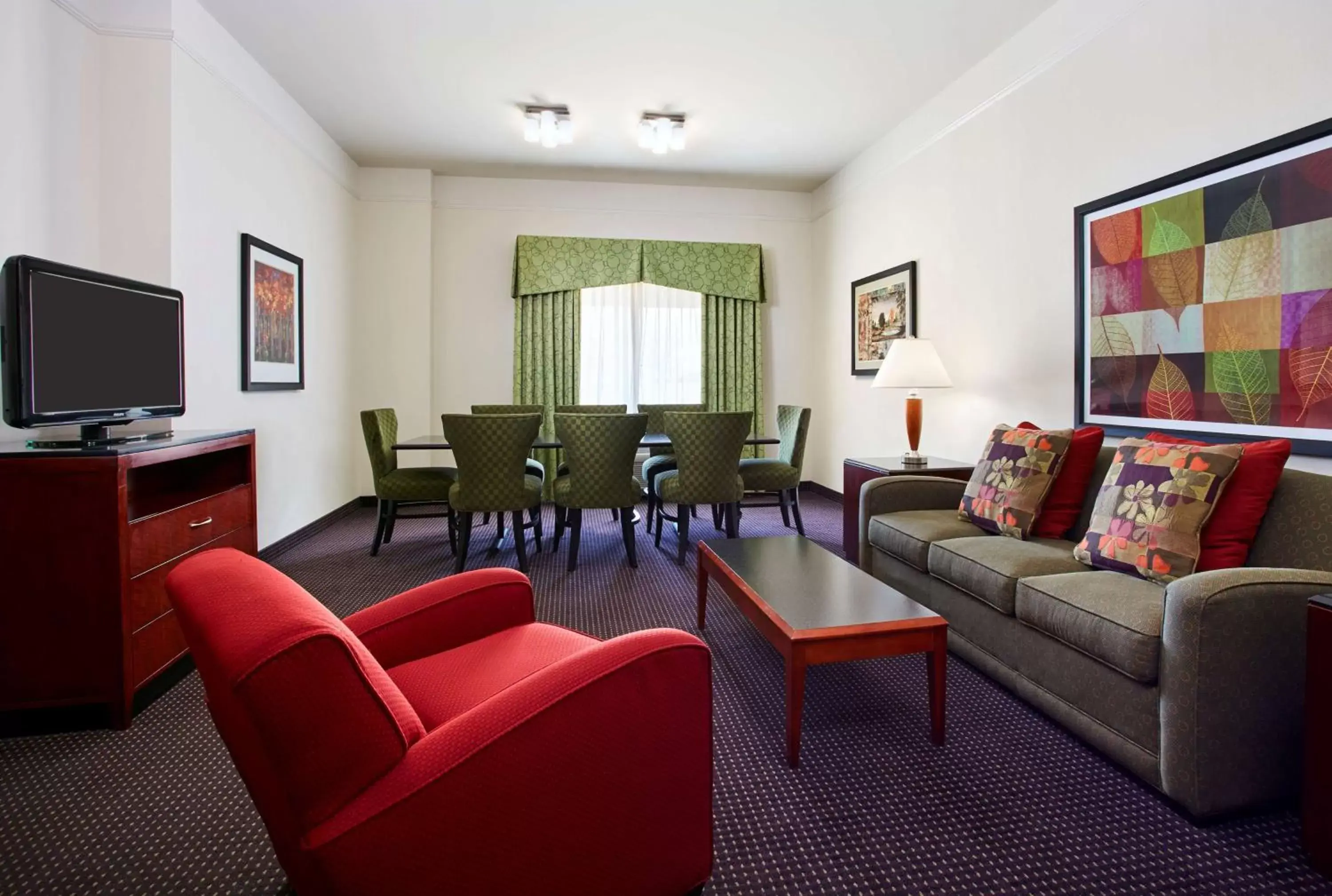 Living room, Seating Area in Hilton Garden Inn Rockville - Gaithersburg