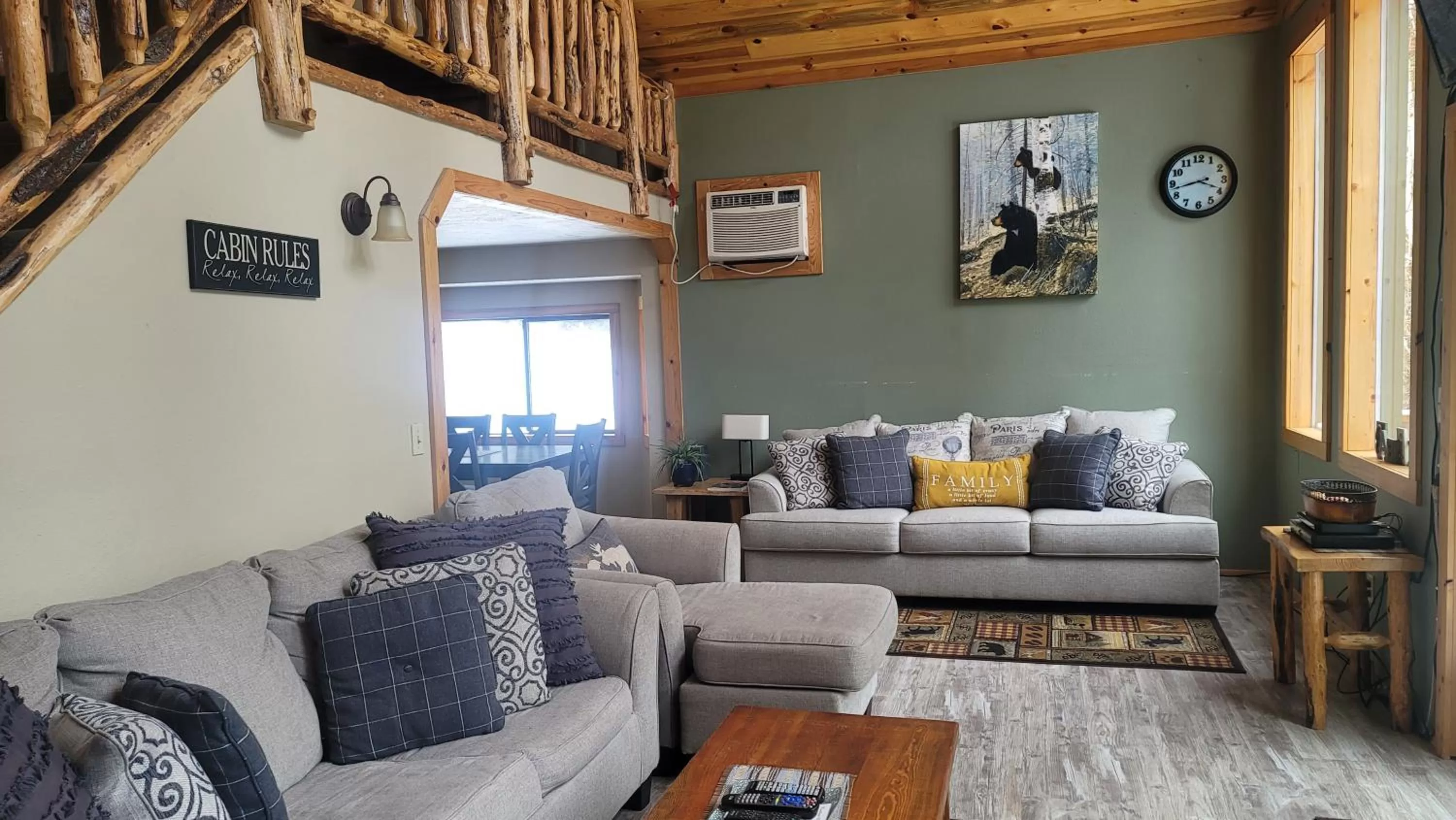 Riverfront Motel & Cabins