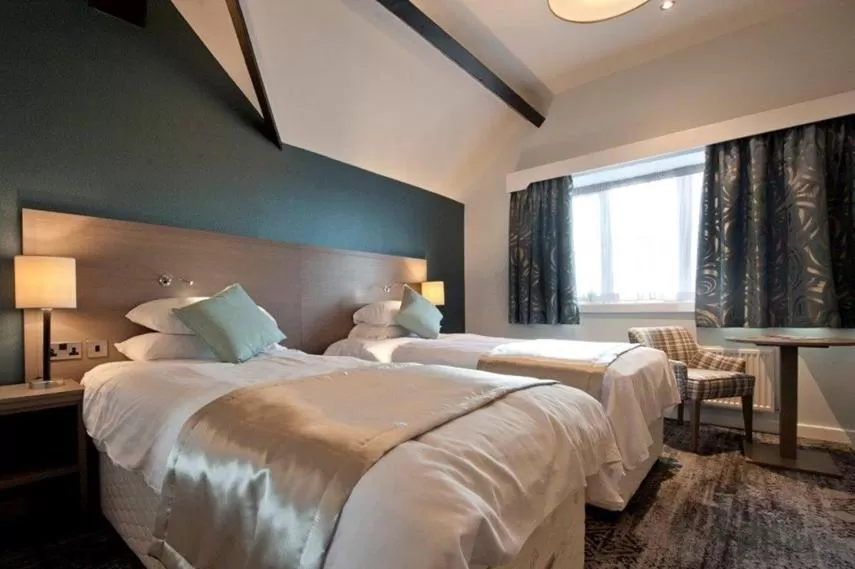 Standard Twin Room in The Portland Hotel Wetherspoon