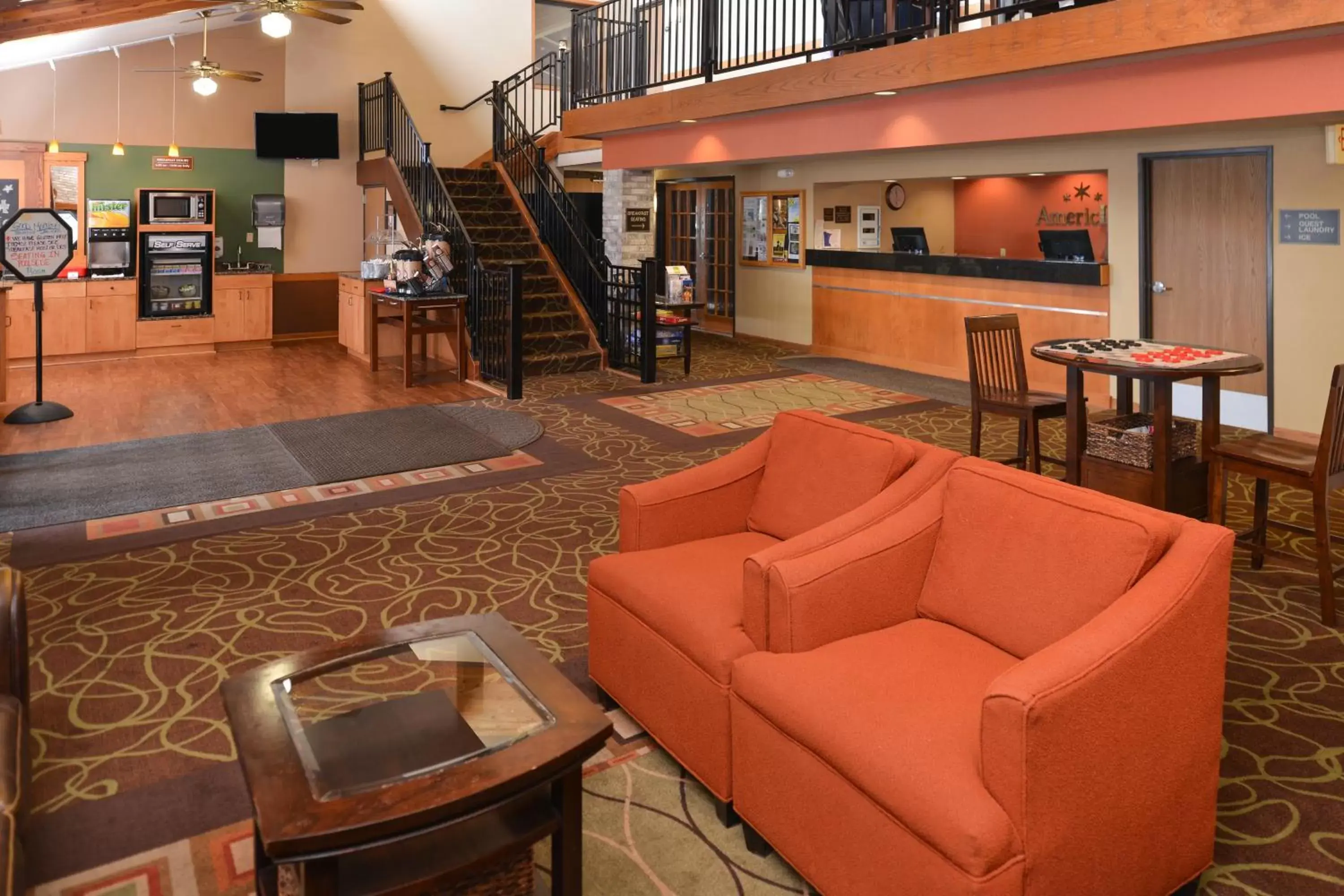 Lobby or reception, Lounge/Bar in AmericInn by Wyndham Fergus Falls Conference Center