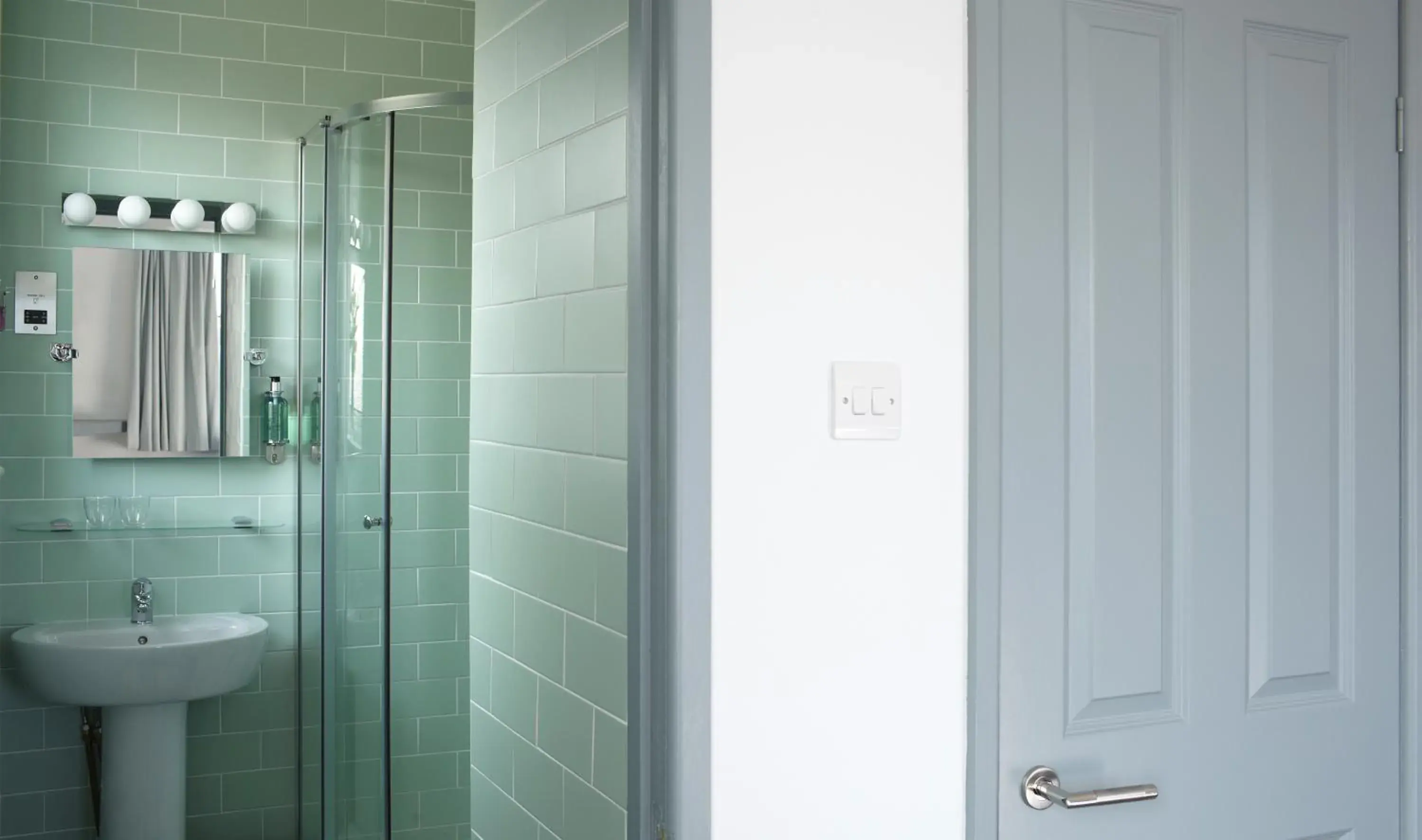 Bathroom in The Lerryn