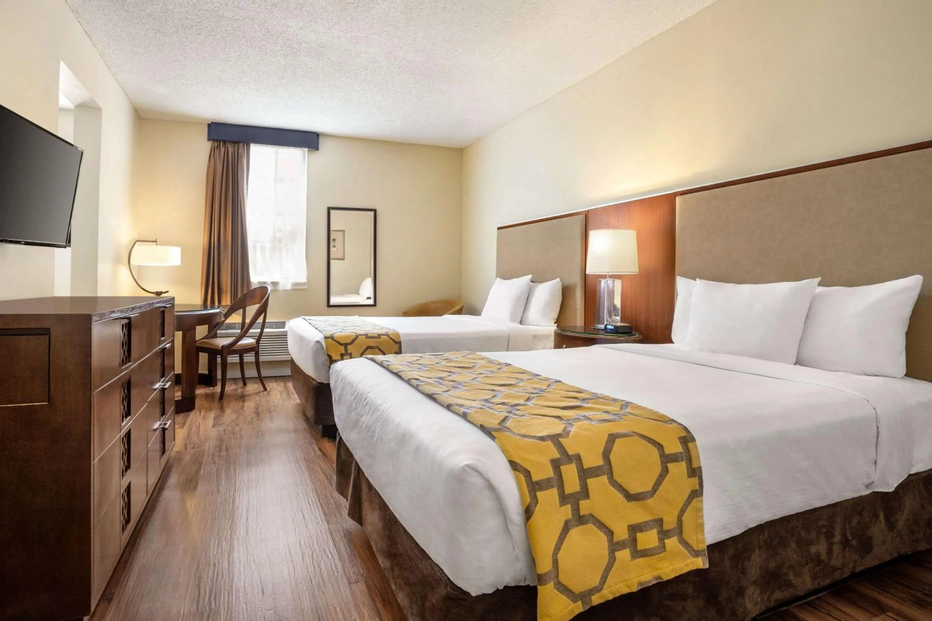 Photo of the whole room in Baymont by Wyndham Florida City