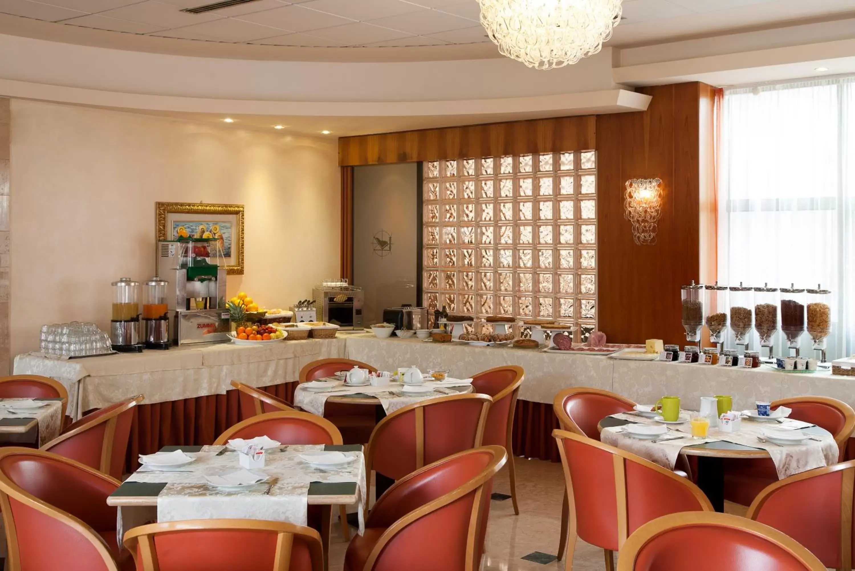 Buffet breakfast, Restaurant/Places to Eat in Best Western Hotel Leonardo da Vinci