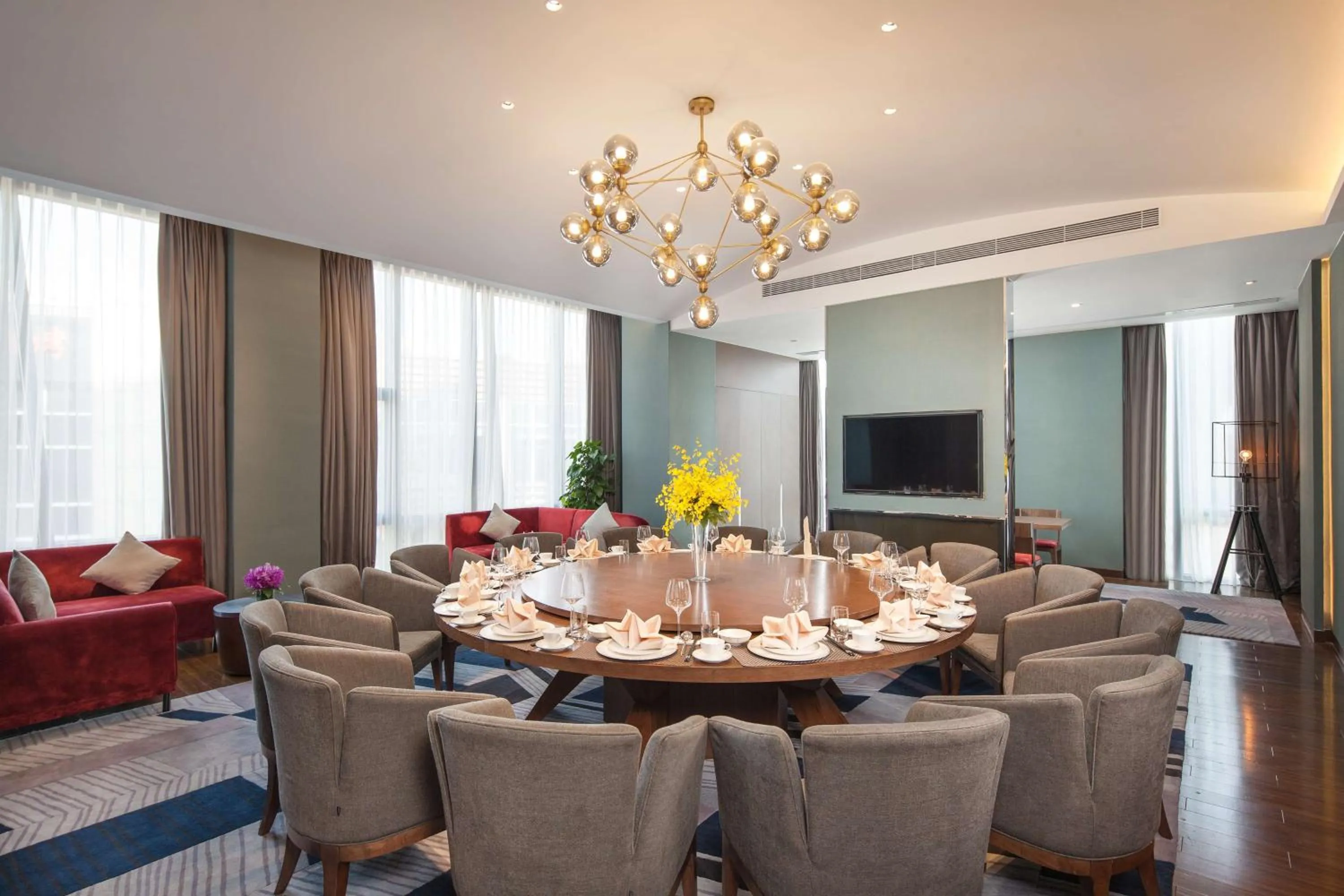 Restaurant/places to eat in Radisson Exhibition Center Shanghai