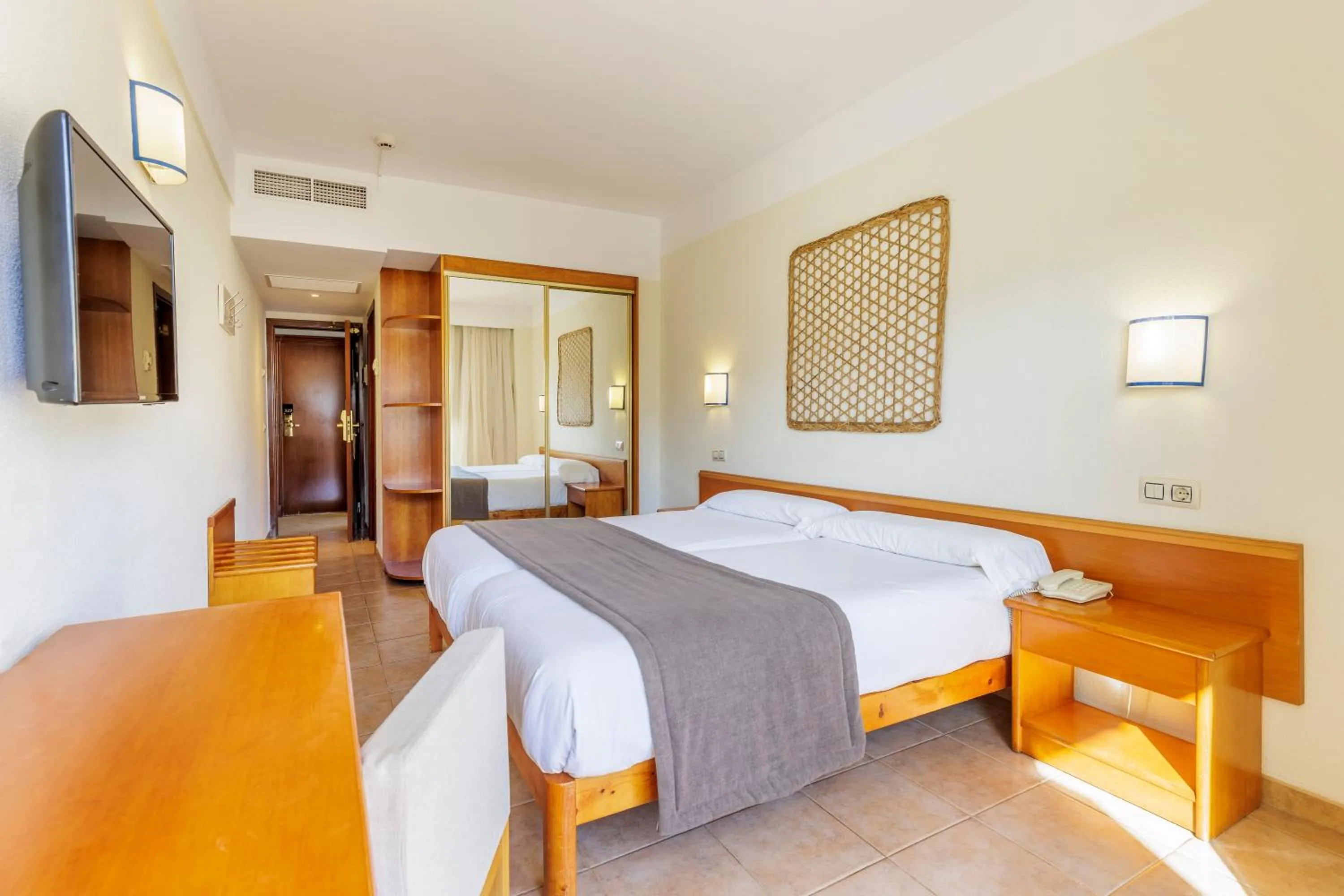 Decorative detail, Bed in Hotel Eden Nord Soller