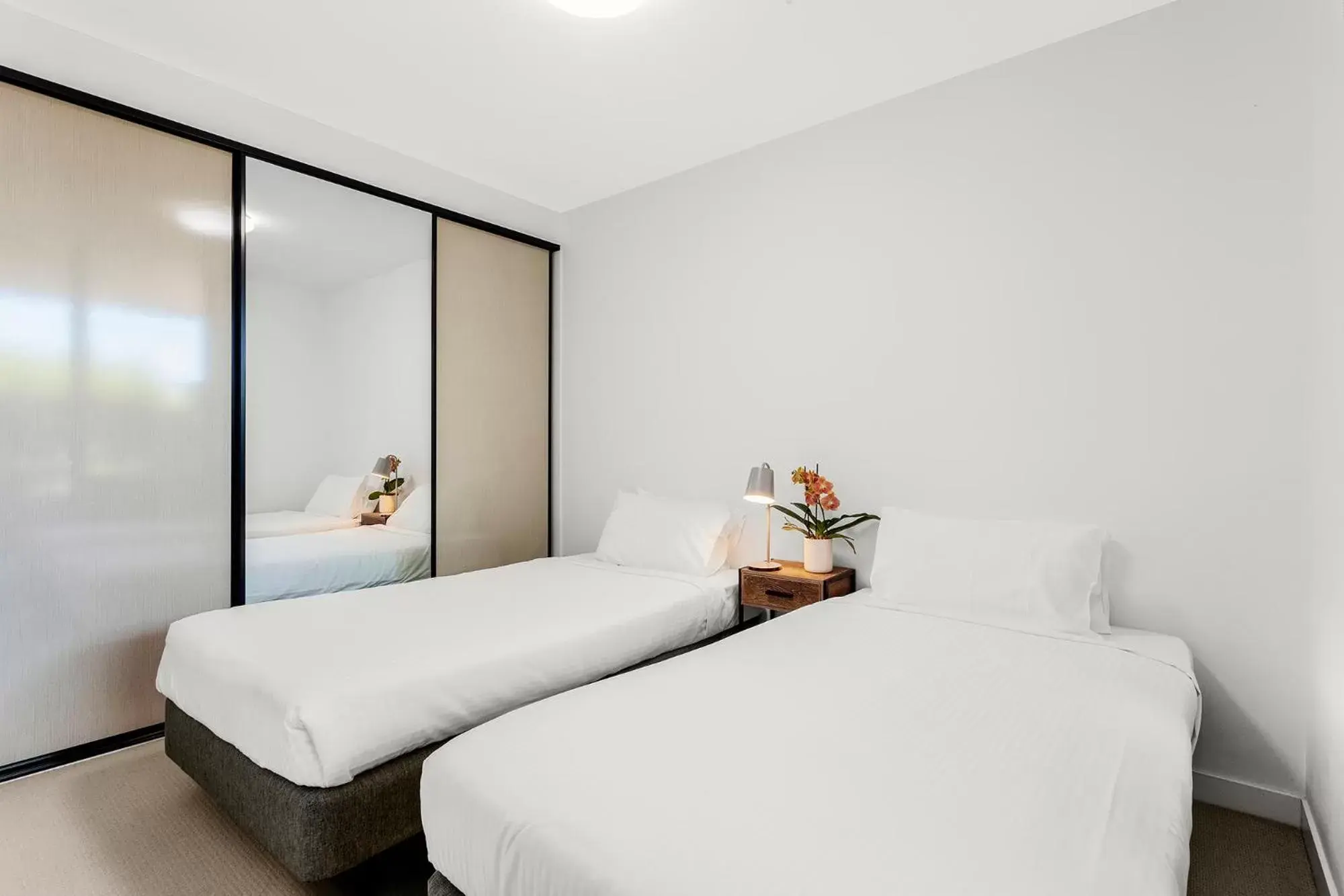 Bedroom, Bed in Clayton Serviced Apartments
