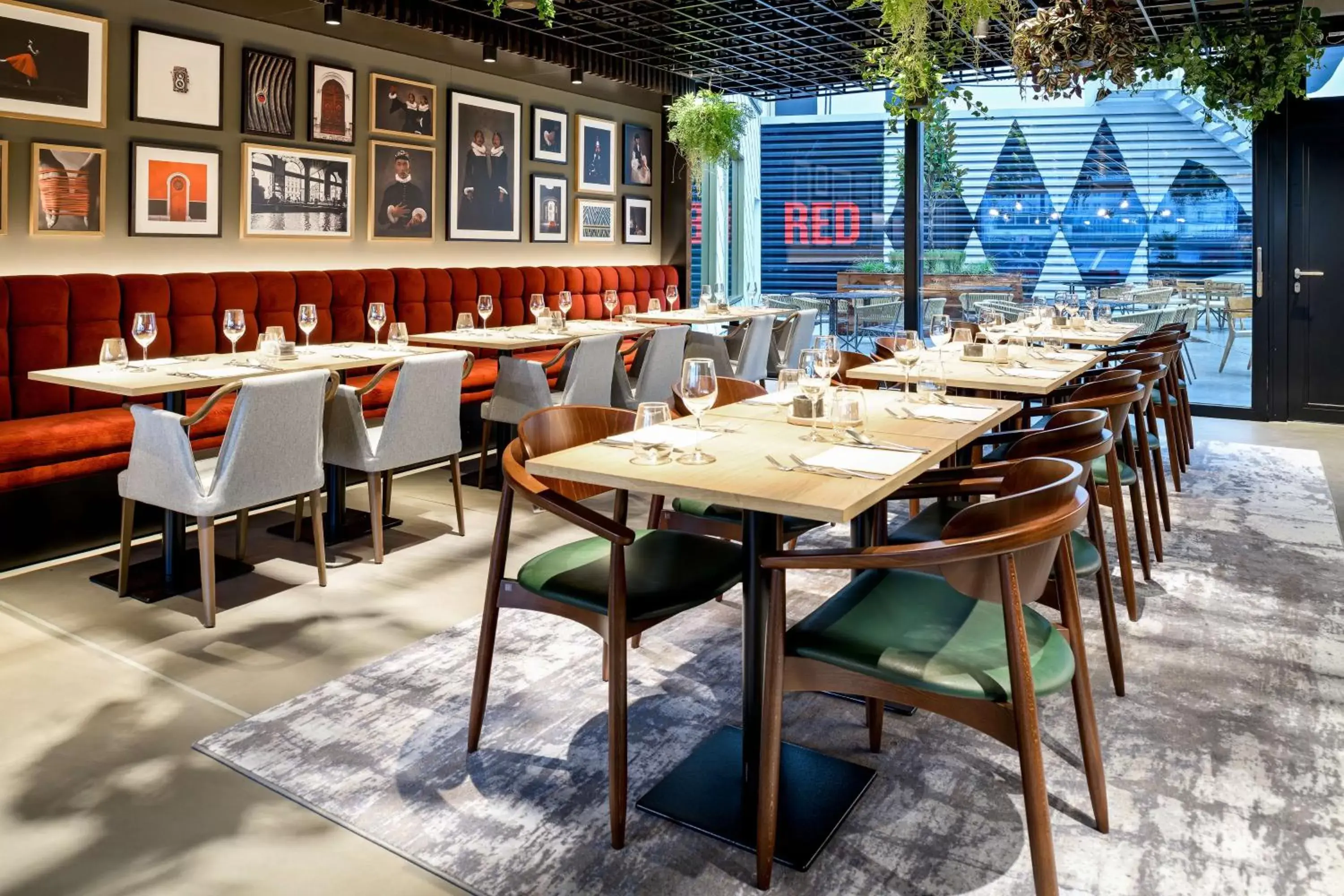 Restaurant/places to eat in Radisson RED Hotel, Vienna Restaurant/places to eat in Radisson RED Hotel, Vienna