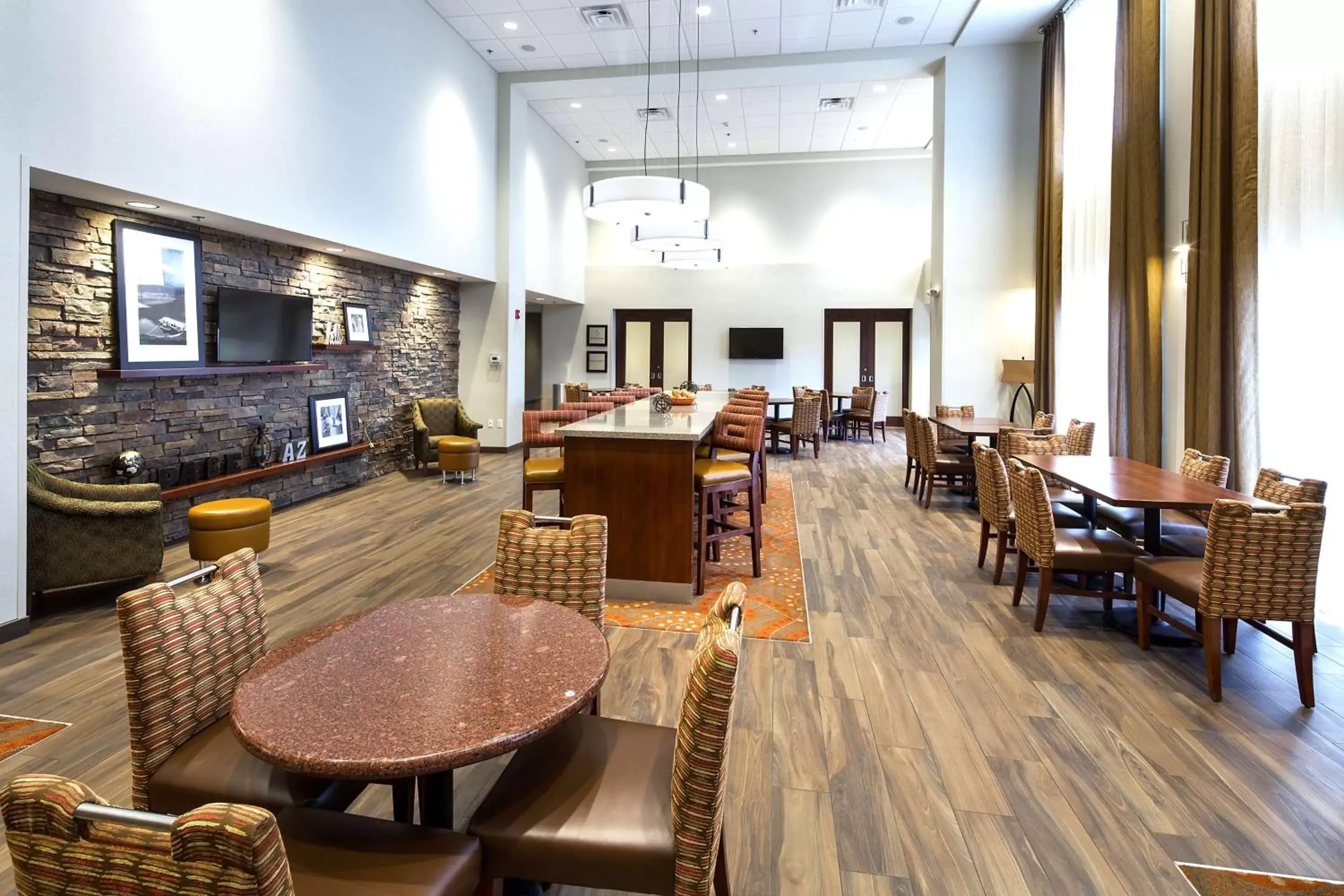 Lobby or reception, Restaurant/Places to Eat in Hampton Inn & Suites Page - Lake Powell