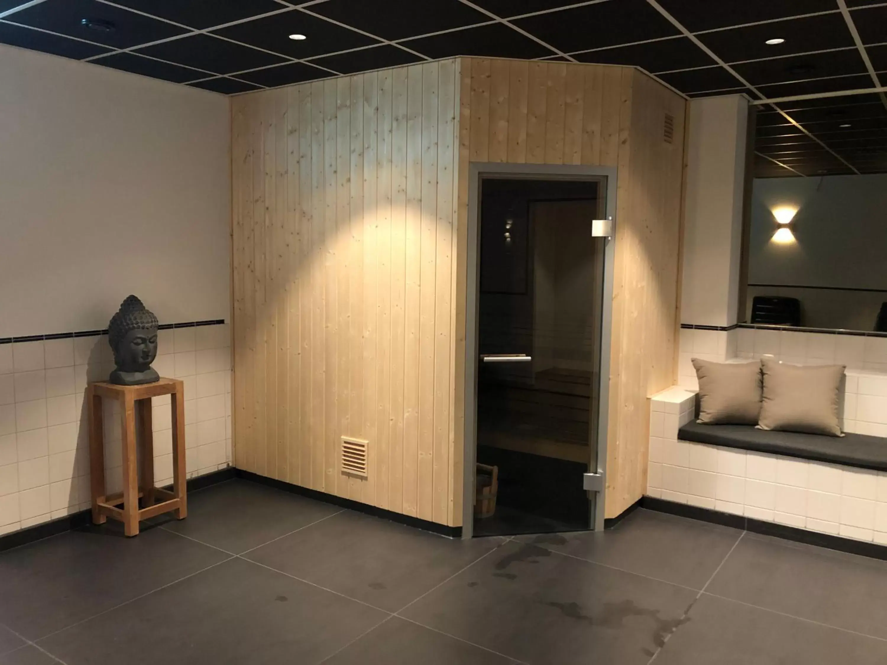 Sauna in Ramada by Wyndham Amsterdam Airport Schiphol