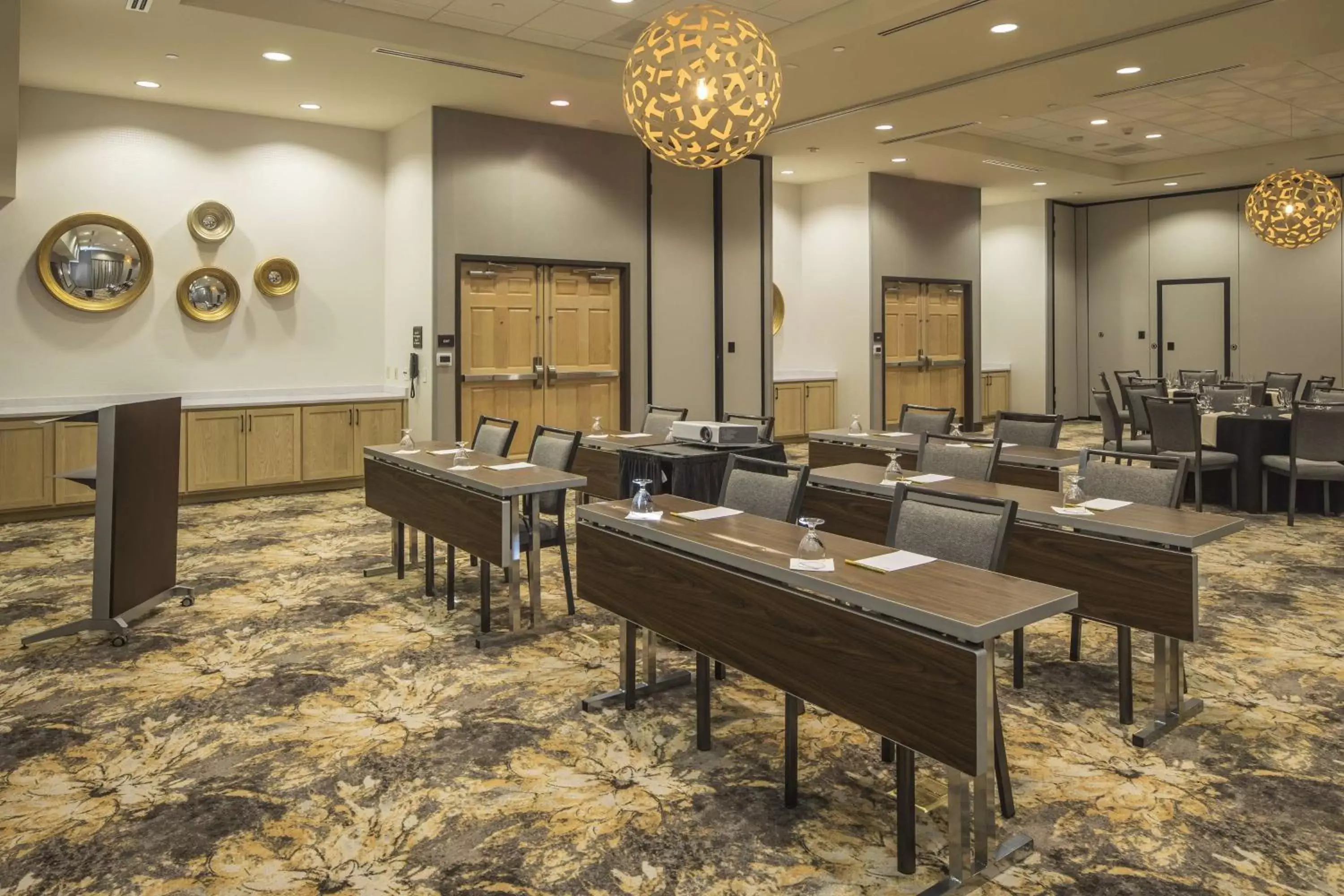 Meeting/conference room in Hilton Garden Inn Pittsburgh Airport