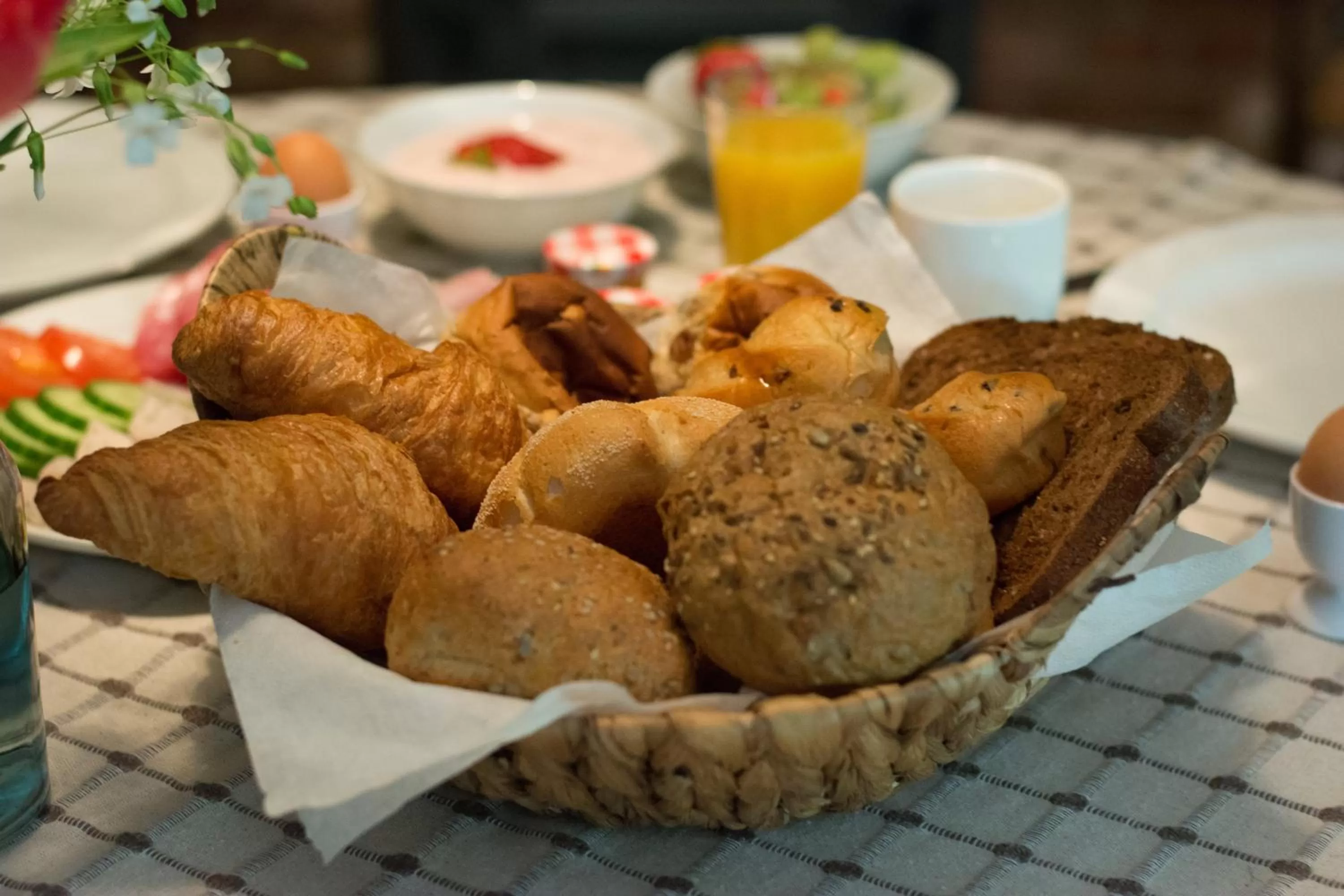 Food and drinks in B&B Erve de Bosch