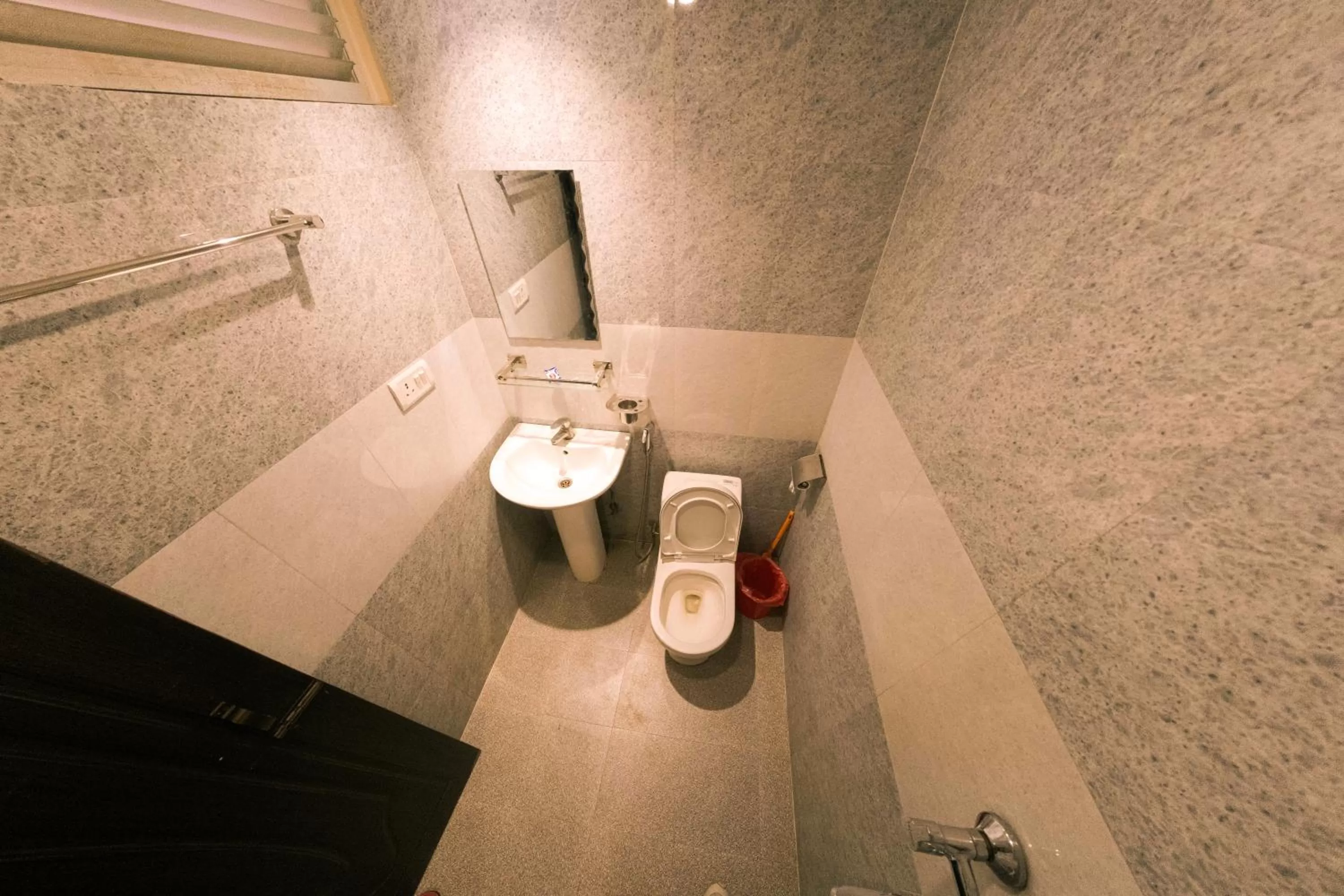 Bathroom in Hotel Chhimeki