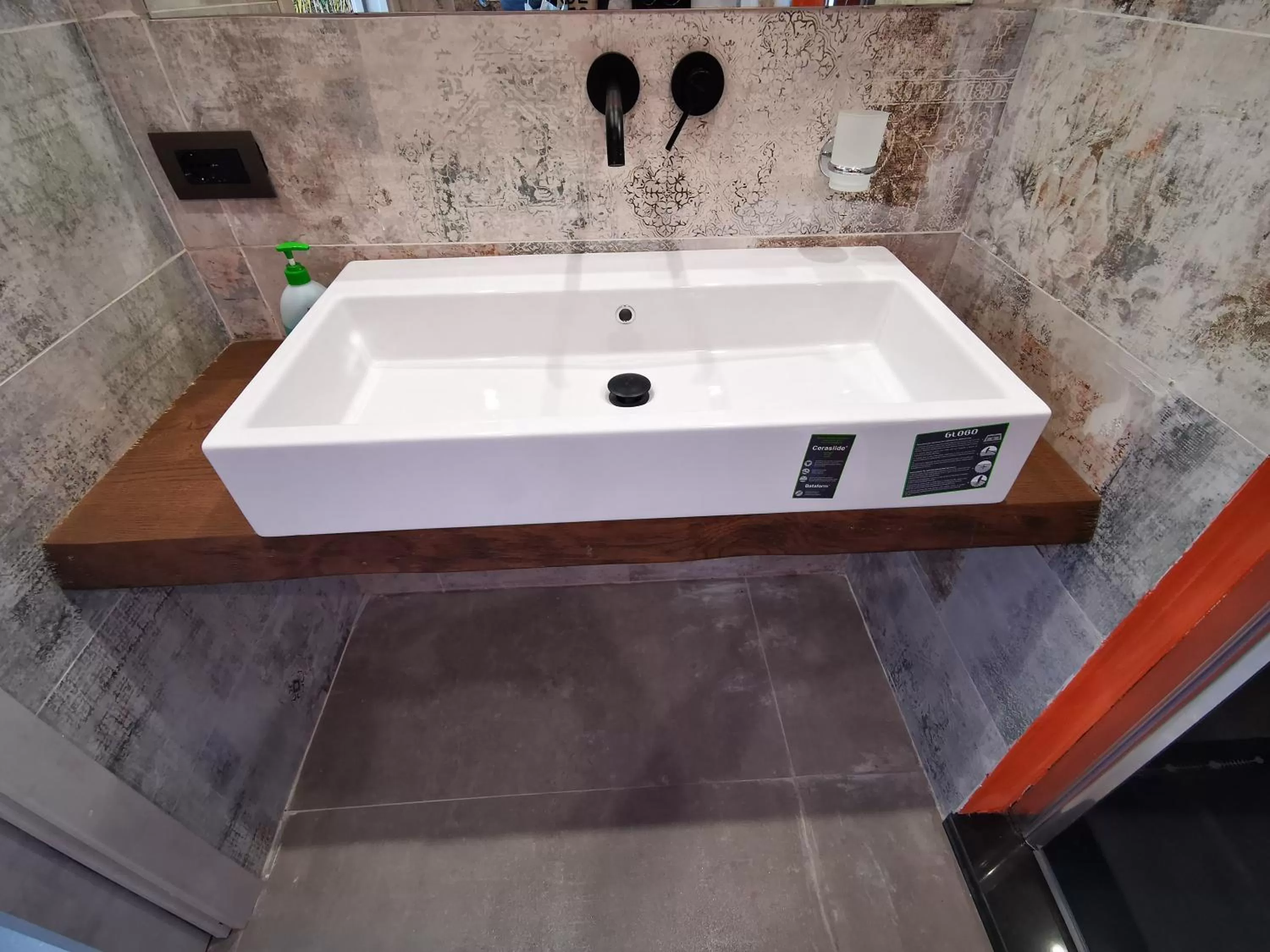 Bathroom in Relais Du Port