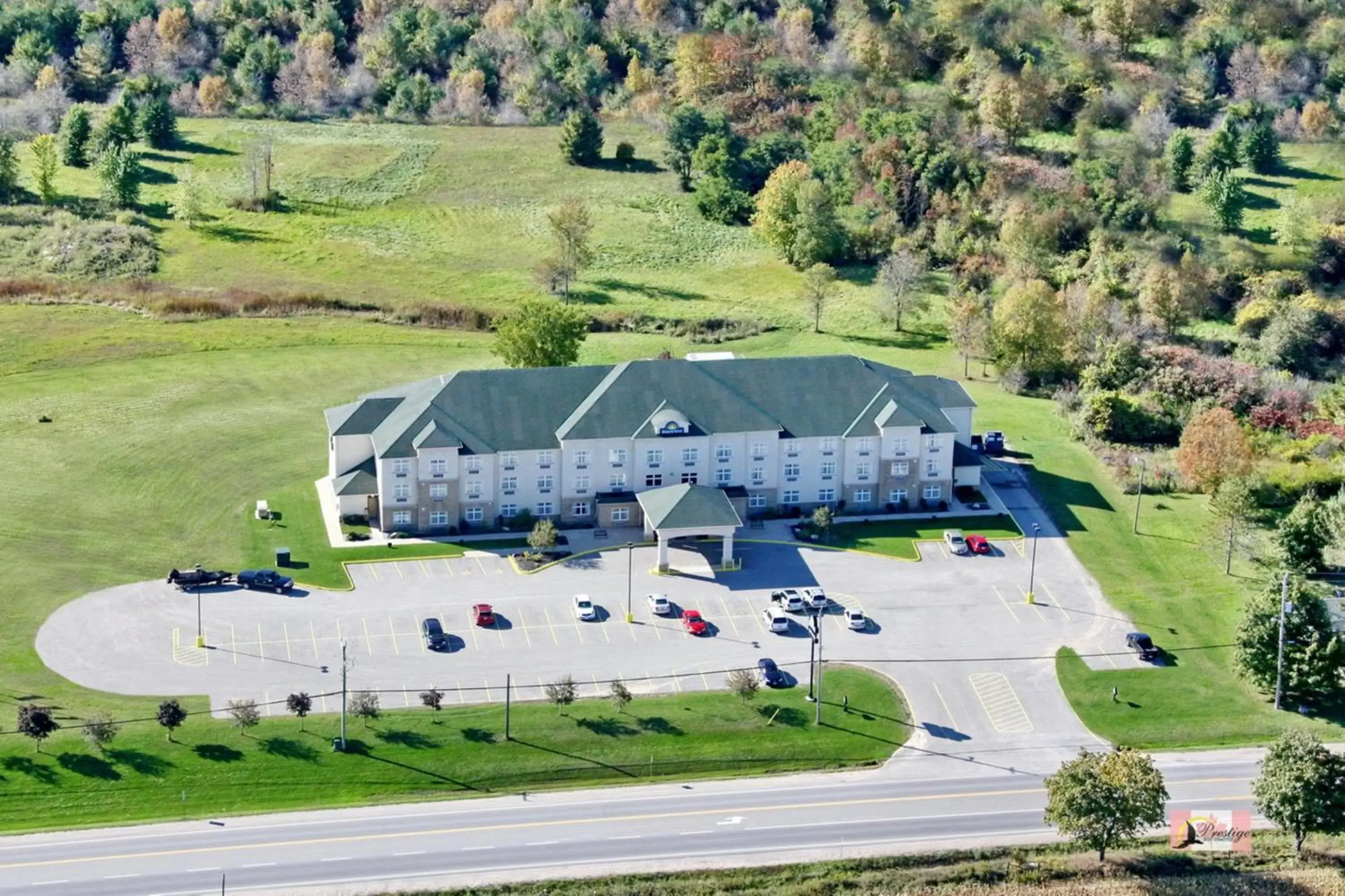 Bird's eye view, Bird's-eye View in Days Inn by Wyndham Orillia