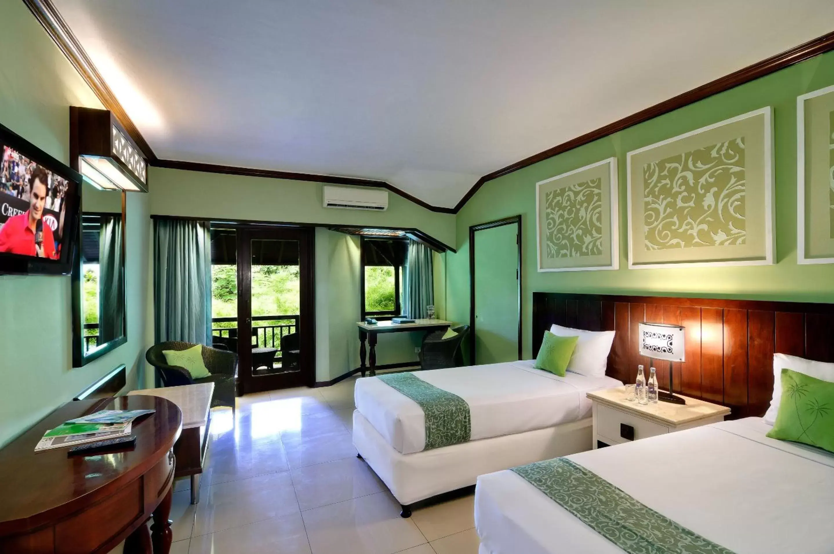 Photo of the whole room in Bali Garden Beach Resort