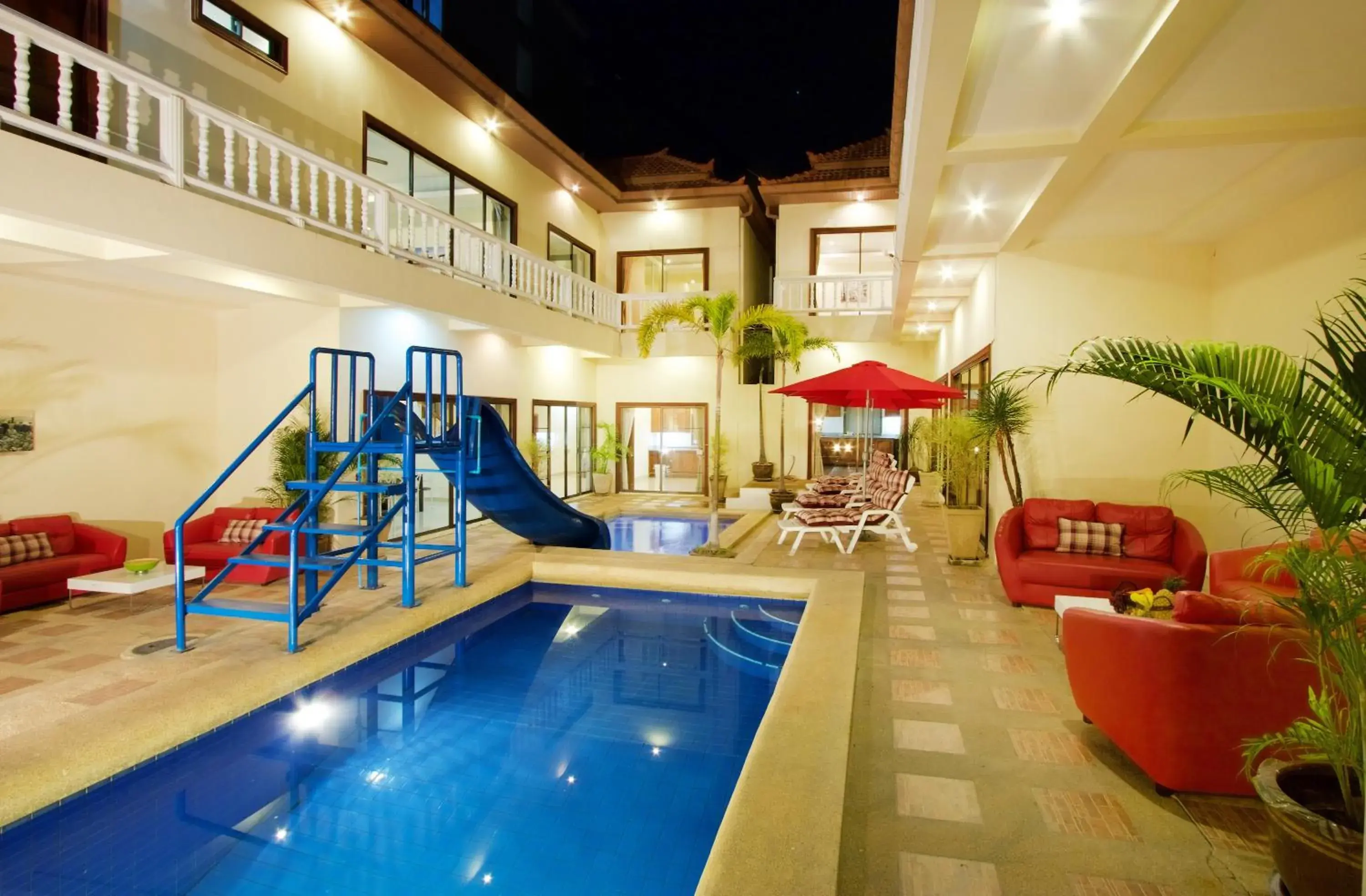 Swimming Pool in Avoca Pool Villas