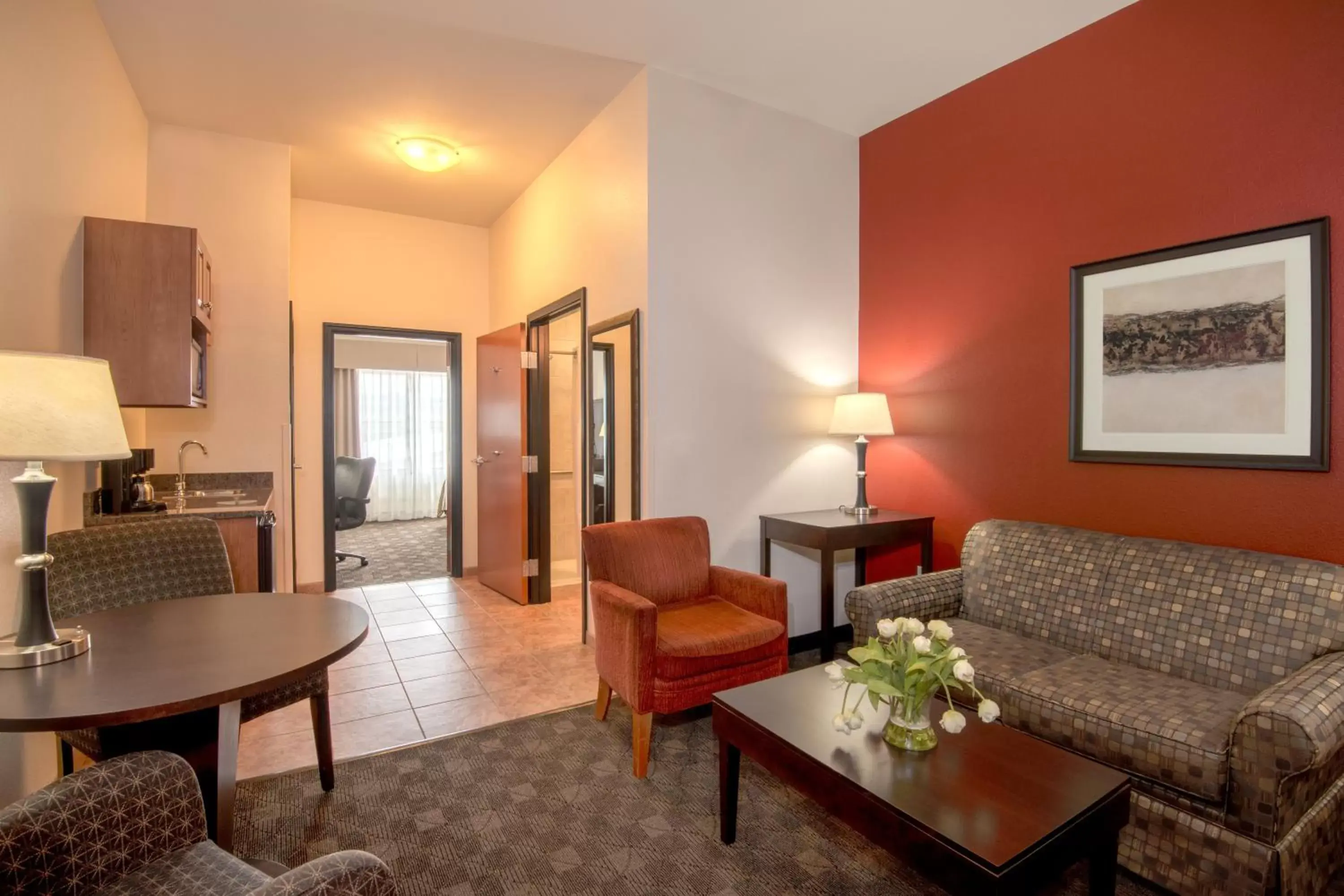 Photo of the whole room, Seating Area in Holiday Inn Casper East-Medical Center, an IHG Hotel