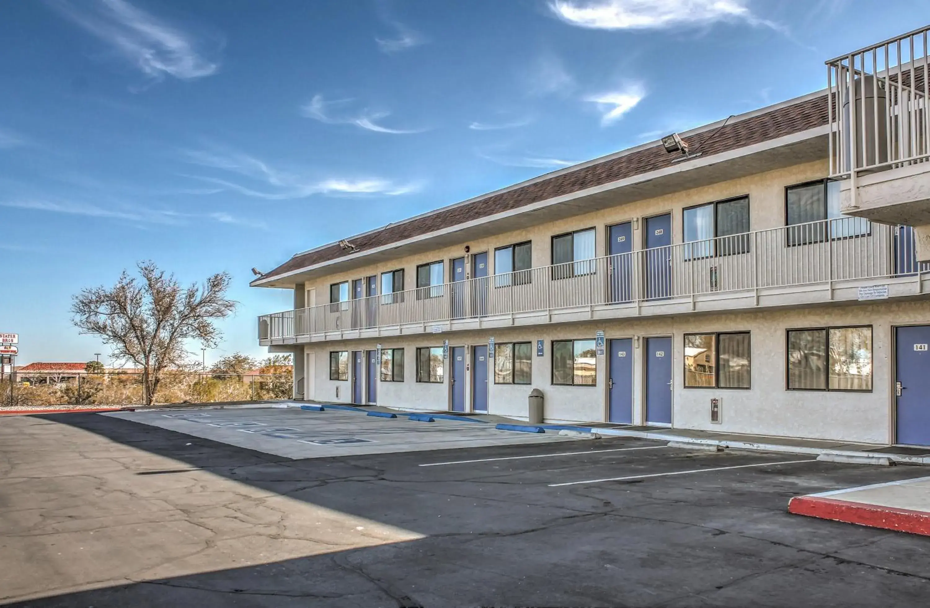 Facade/entrance, Property Building in Motel 6 Mojave, CA