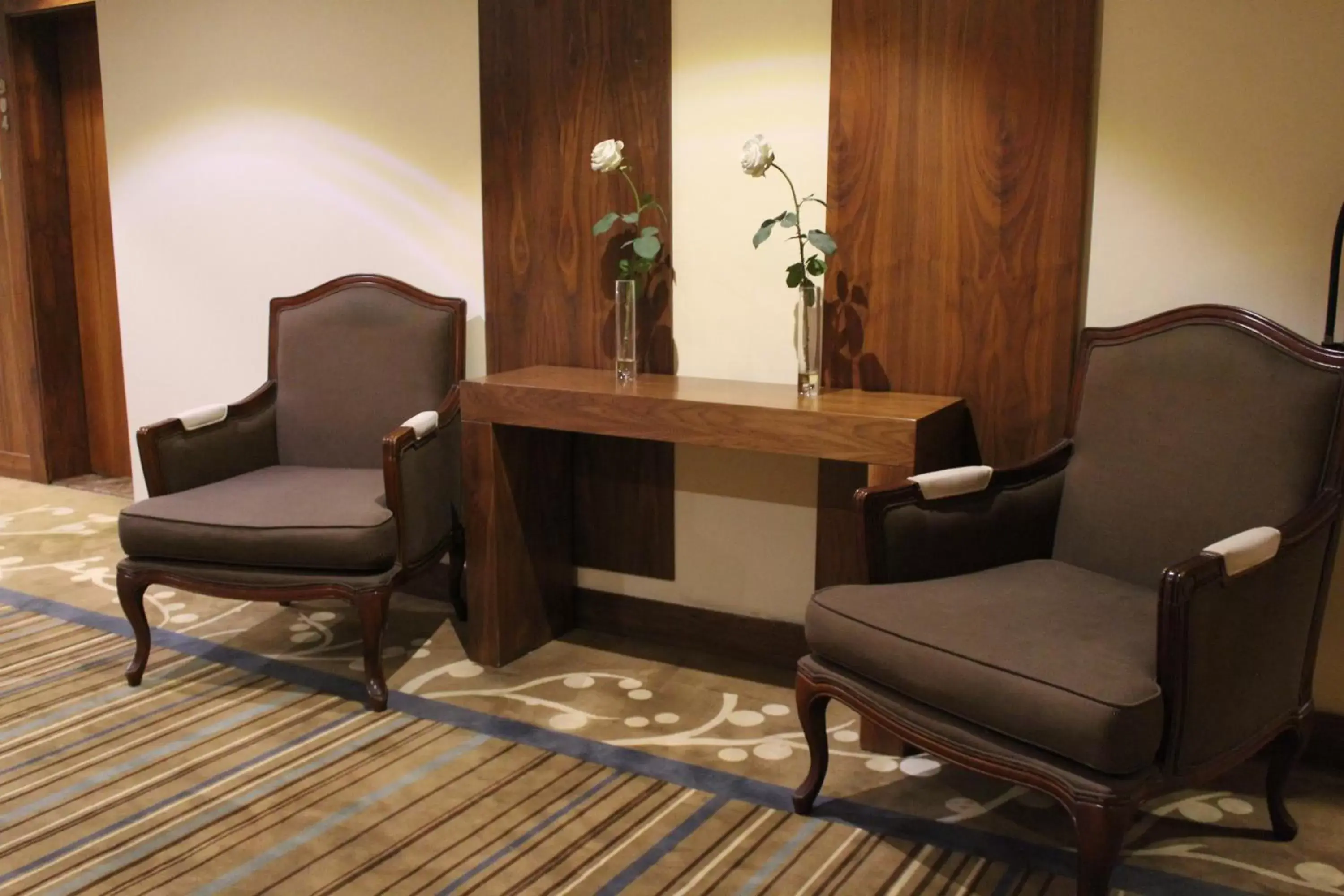 Seating Area in Al Khaleej Palace Deira Hotel