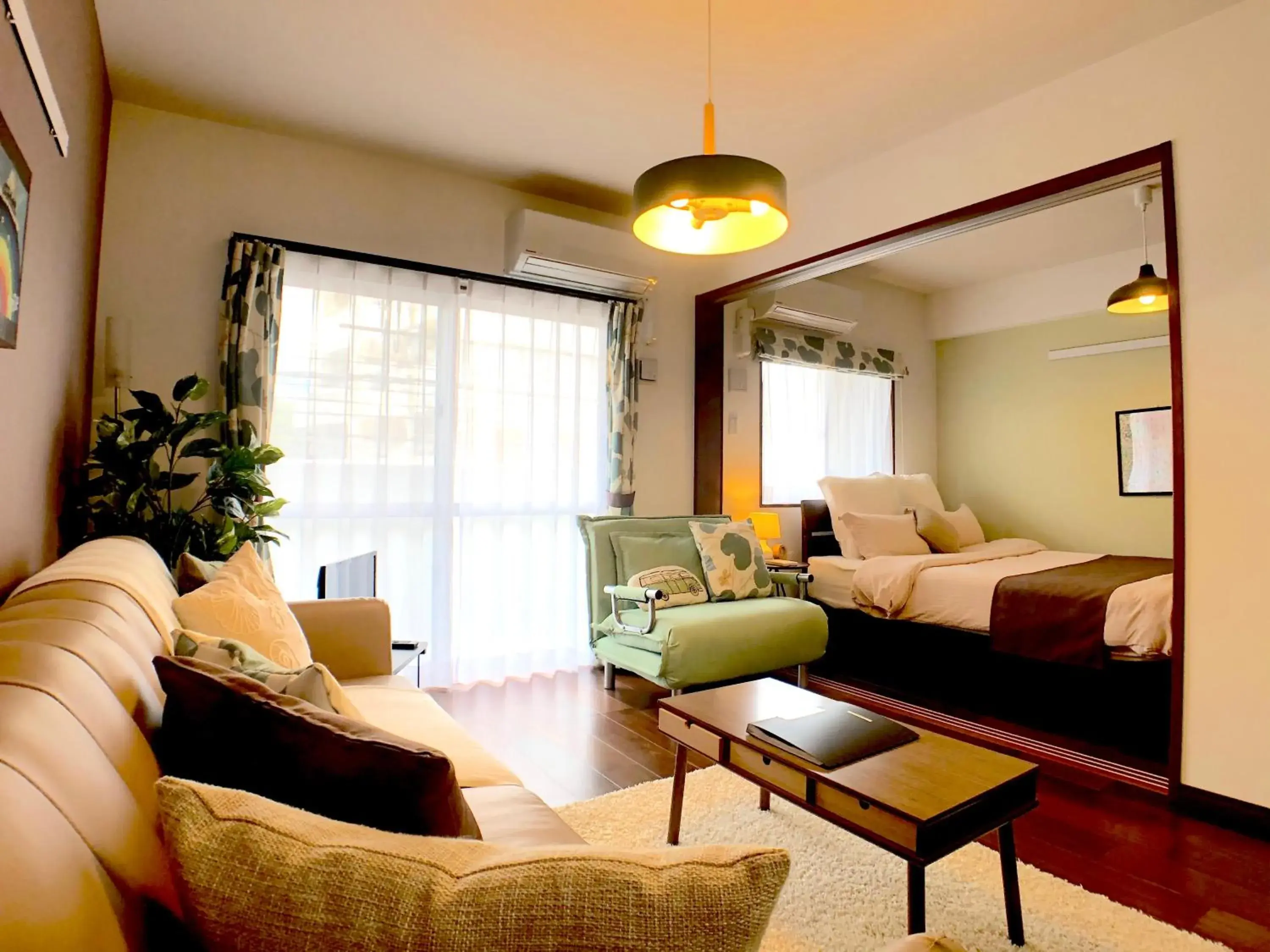 Living room, Bed in Luana Lea Karate Kaikan Mae Living room, Bed in Luana Lea Karate Kaikan Mae