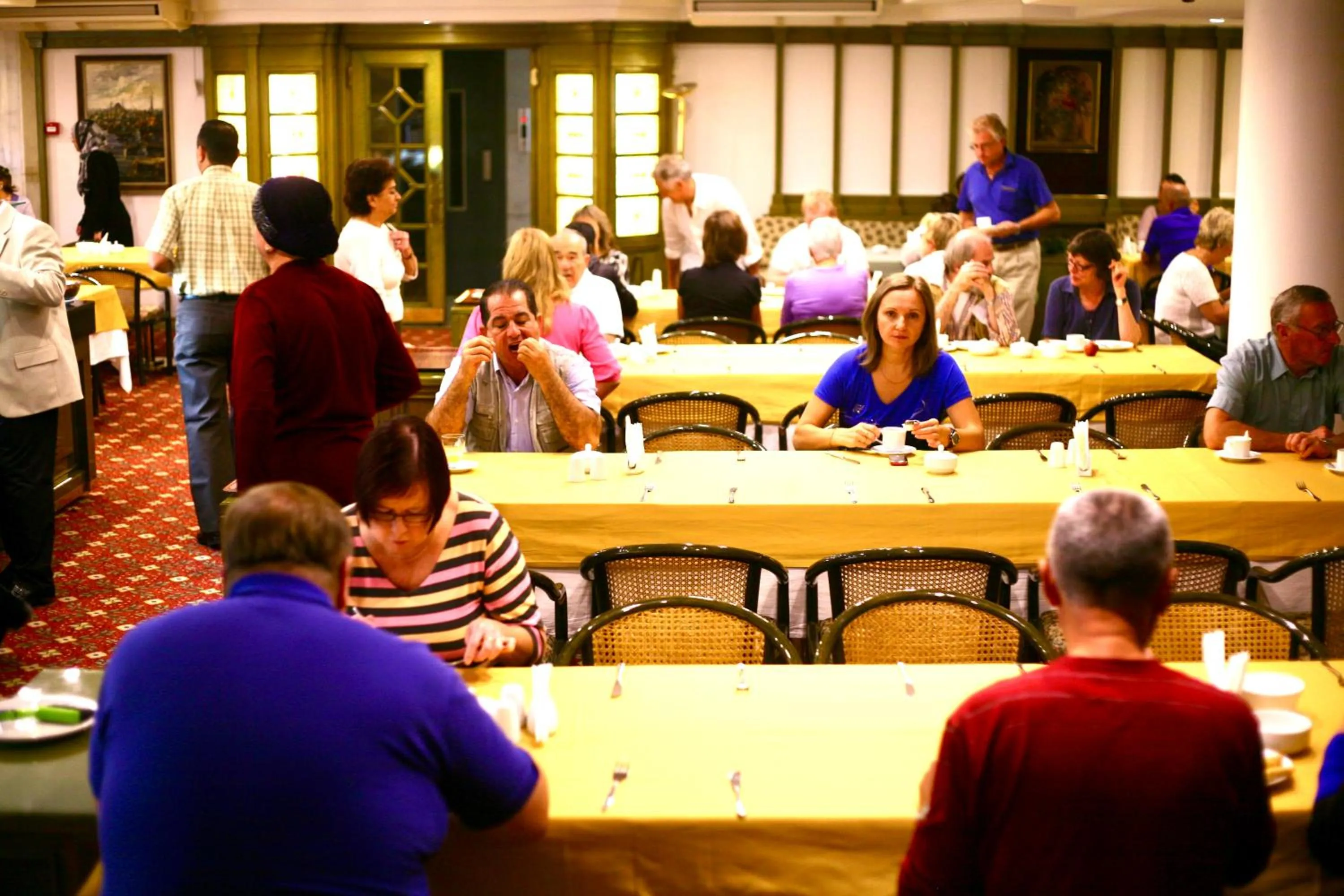 Restaurant/places to eat in Istanbul Royal Hotel