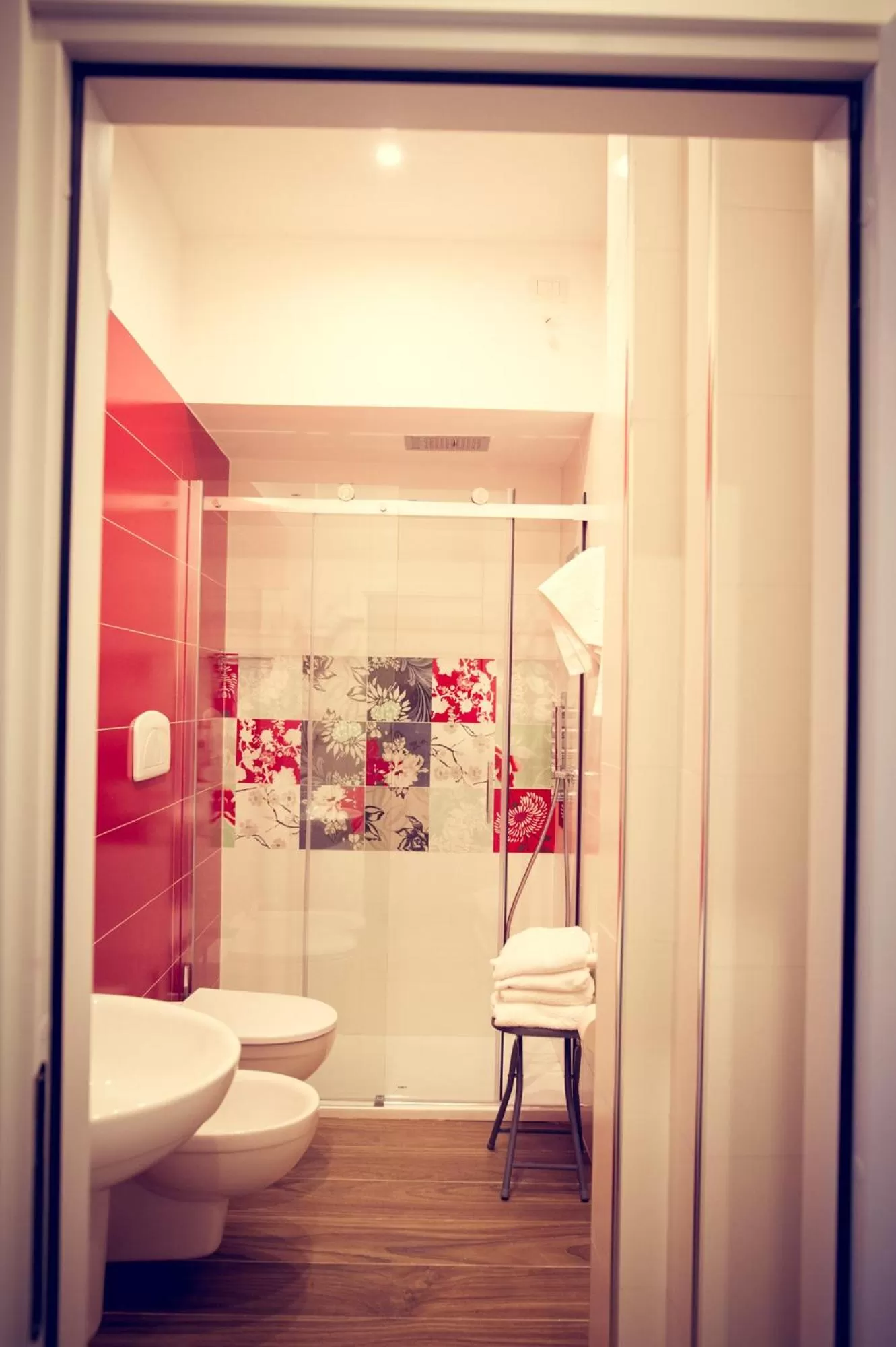 Shower in Hotel Fini