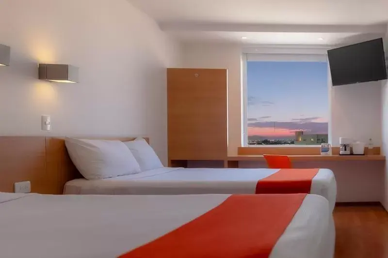 Bedroom, Bed in Sleep Inn Leon Antares Bedroom, Bed in Sleep Inn Leon Antares