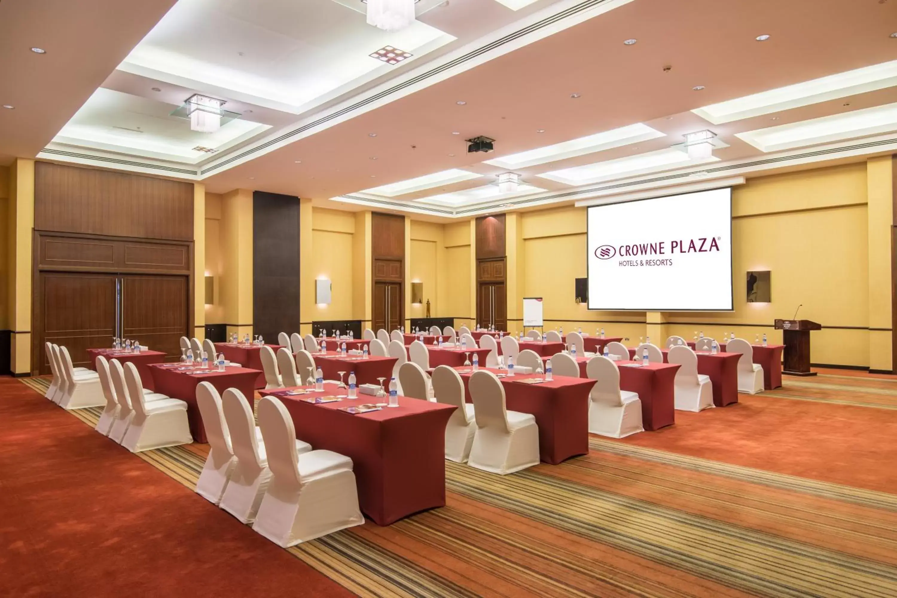 Banquet/Function facilities in Crowne Plaza Sohar, an IHG Hotel