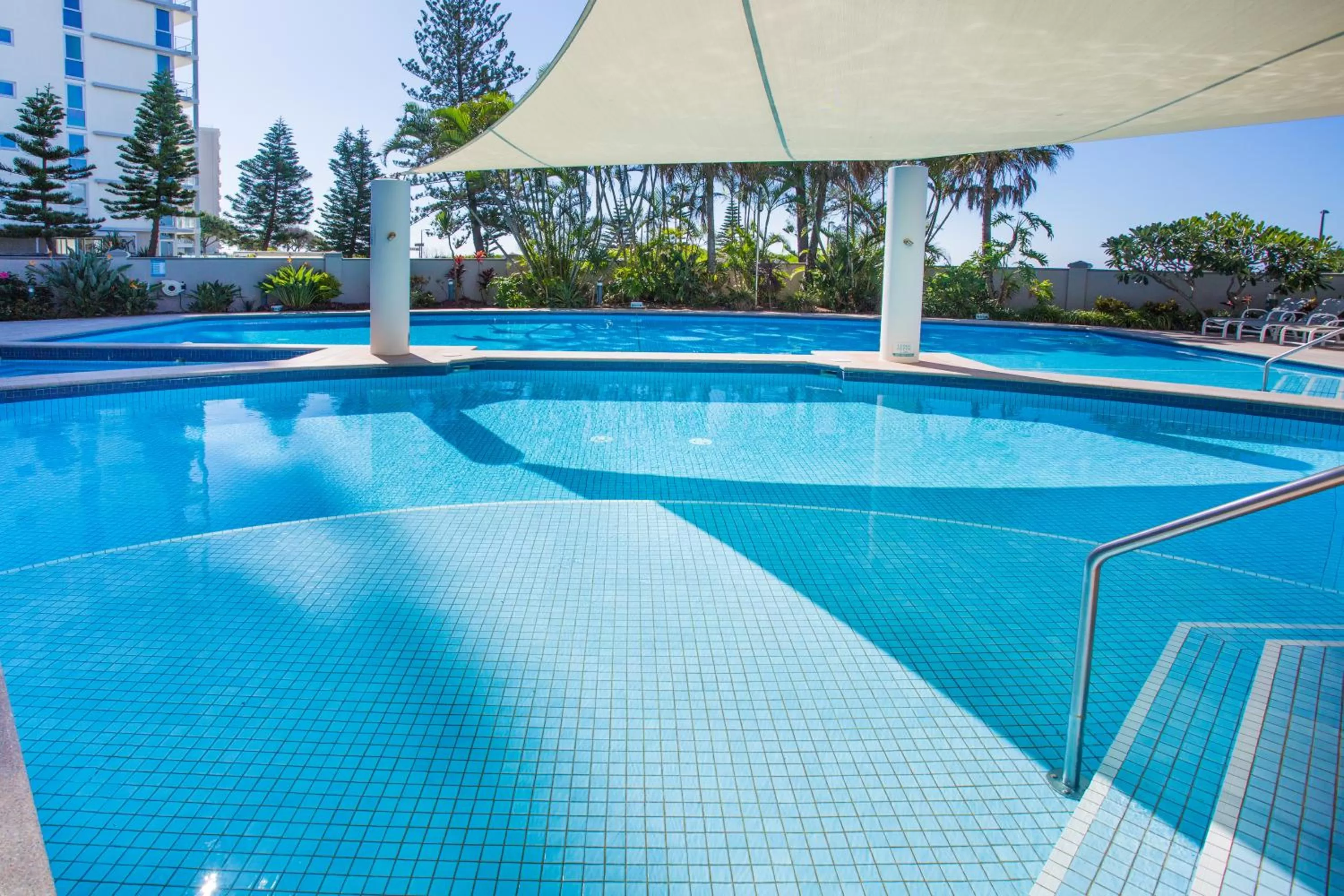 Swimming pool in Oceana On Broadbeach