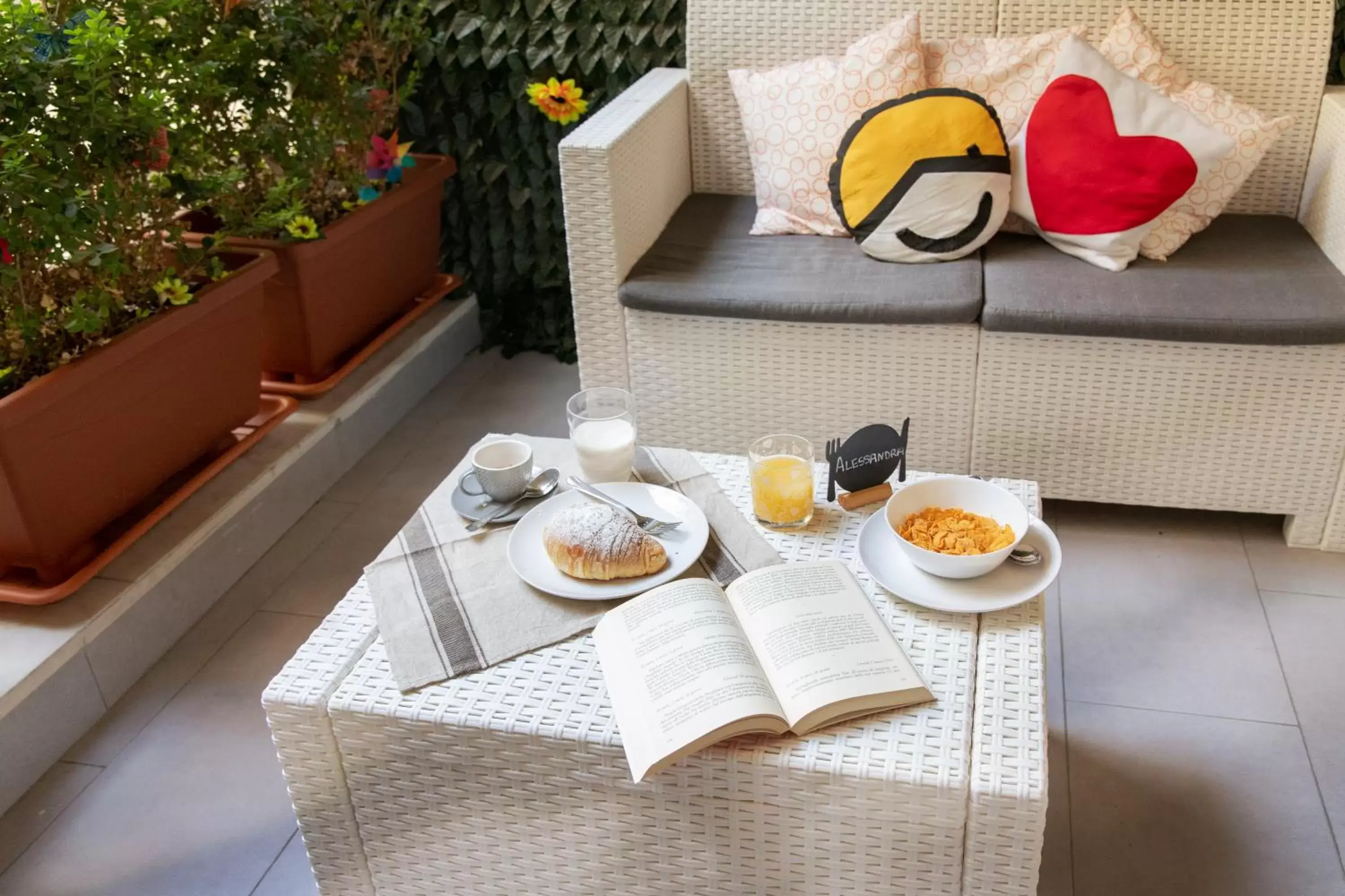 Balcony/Terrace, Breakfast in La Casa di Luna
