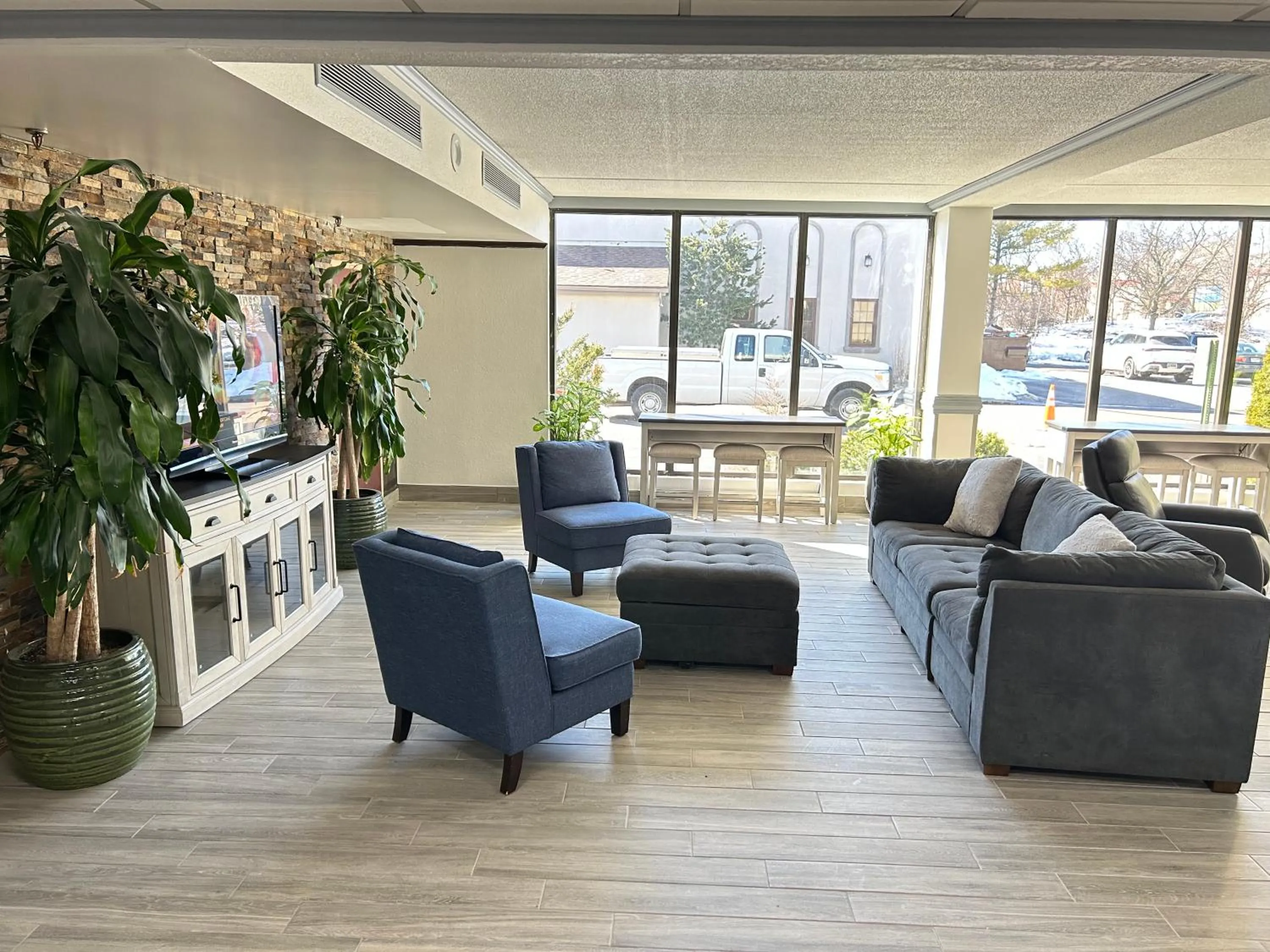 Lobby or reception in Clarion Inn & Suites Grand Rapids Airport