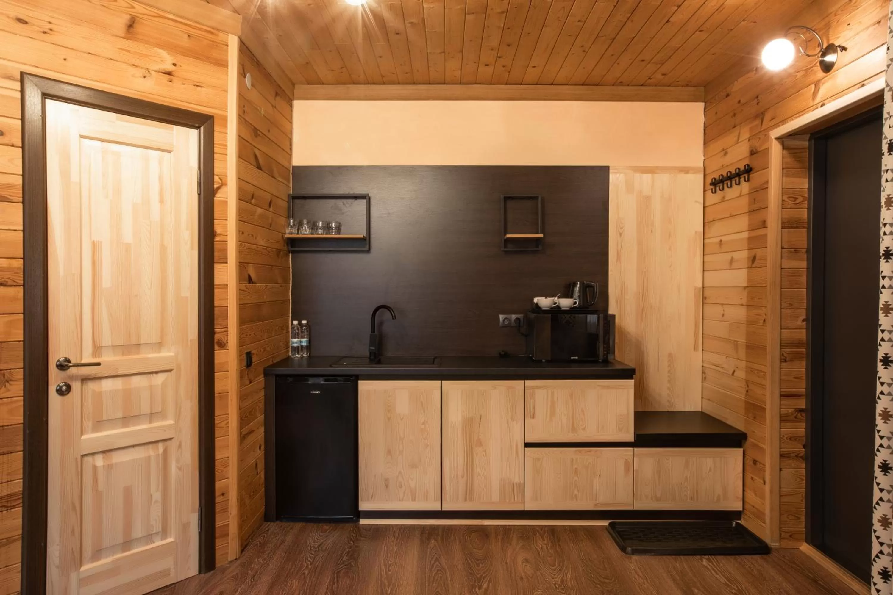 Kitchen/Kitchenette in Wellland Hotel