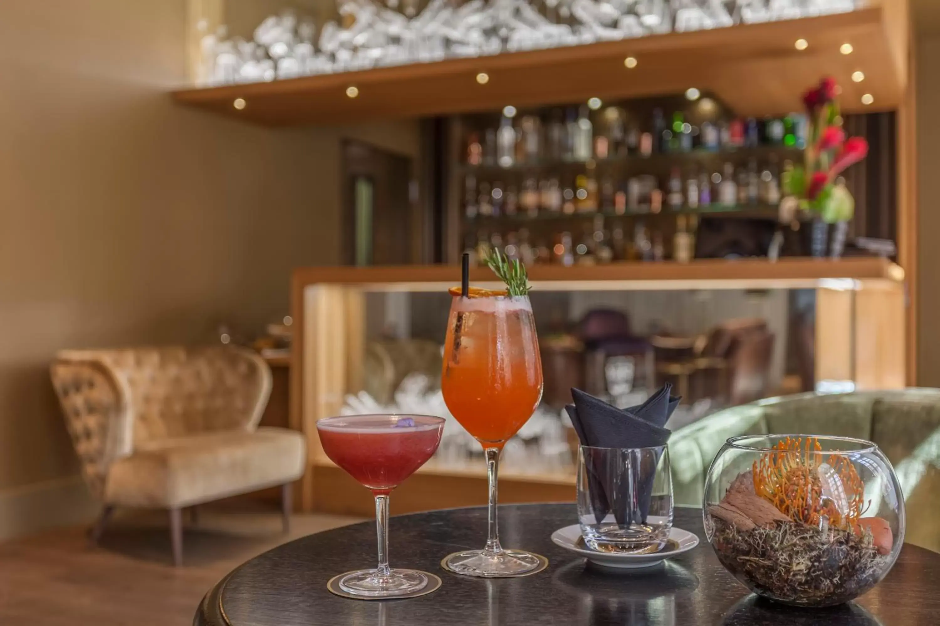 Lounge or bar in La Cour des Consuls Hotel and Spa Toulouse - MGallery