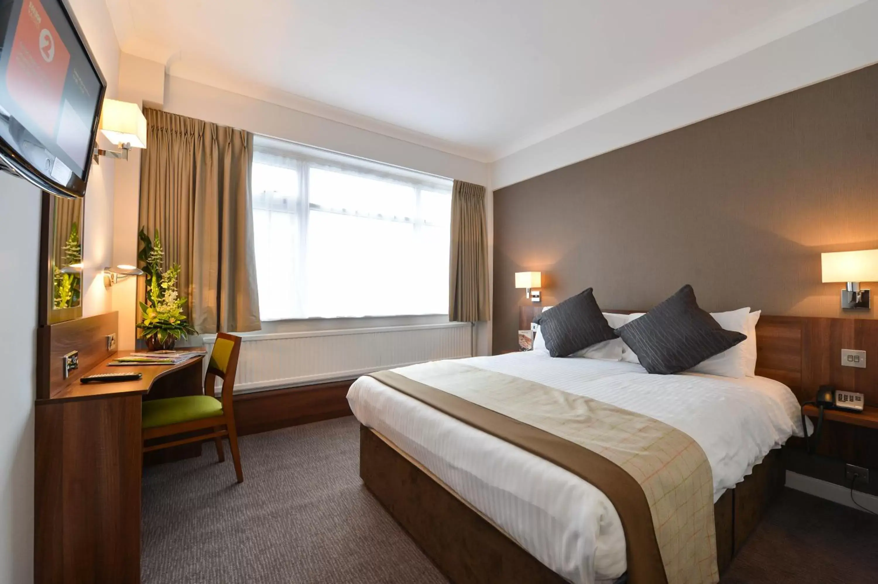 Bed in Best Western Manchester Altrincham Cresta Court Hotel