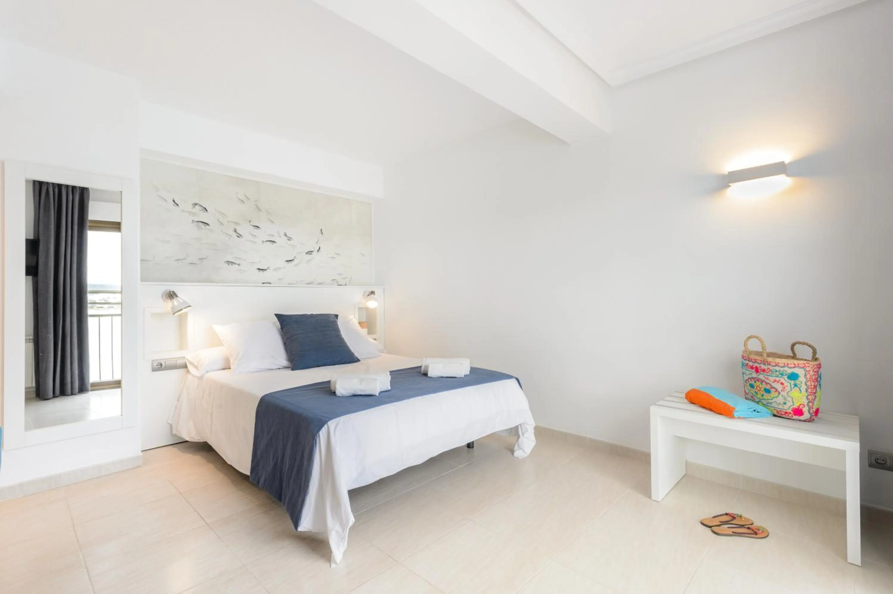 Bedroom, Bed in Hotel Vibra San Remo