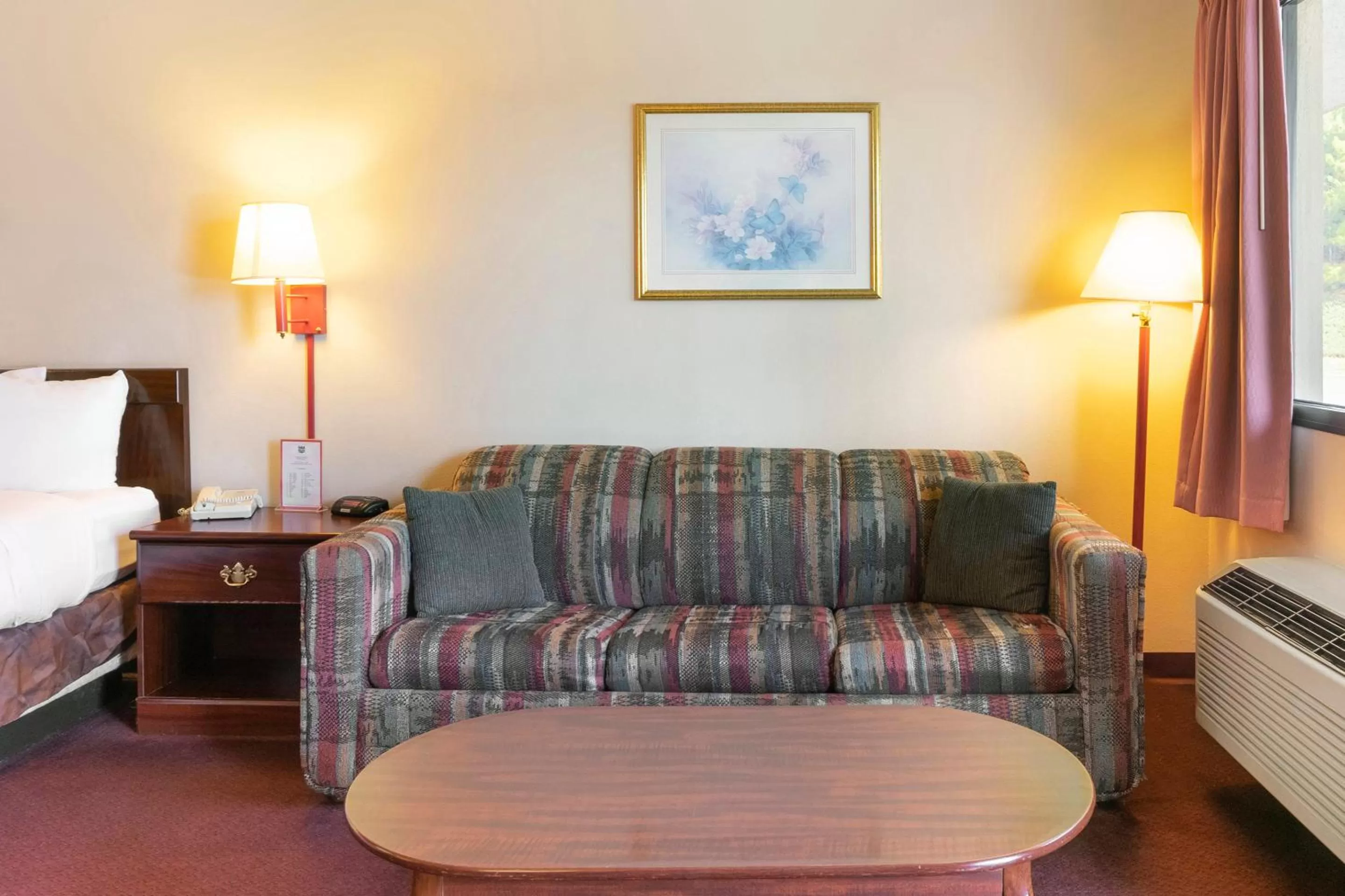 Living room in Days Inn by Wyndham Adairsville