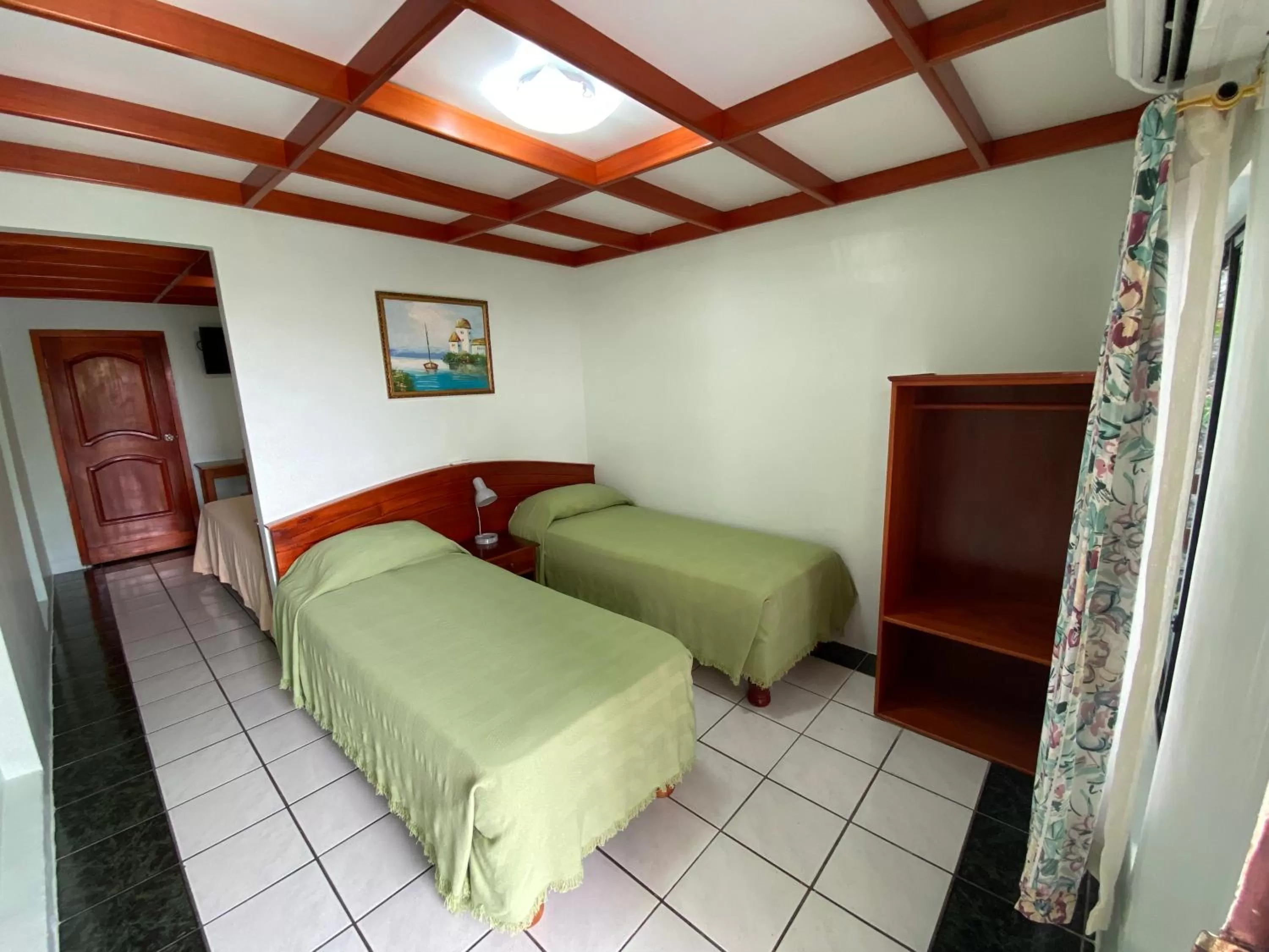 Bedroom, Bed in La Peregrina Galapagos B&B