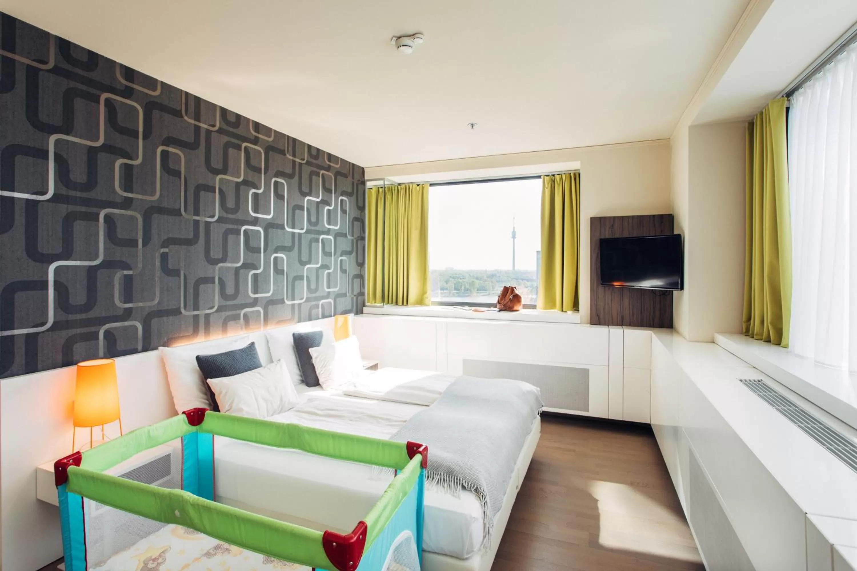 Photo of the whole room, Bed in harry's home Wien hotel & apartments