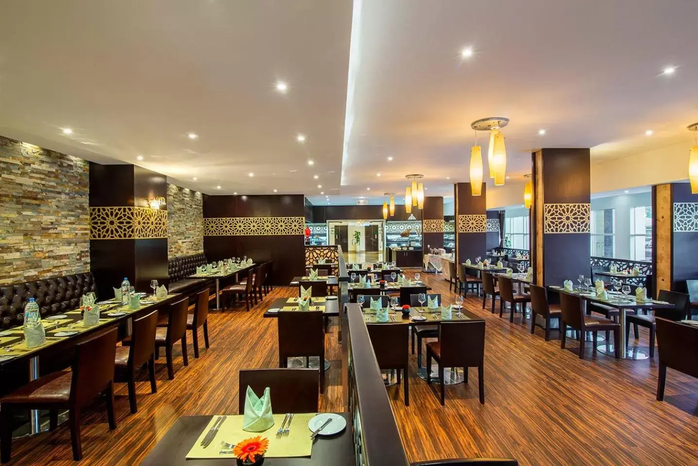 Restaurant/Places to Eat in Millennium Central Al Mafraq