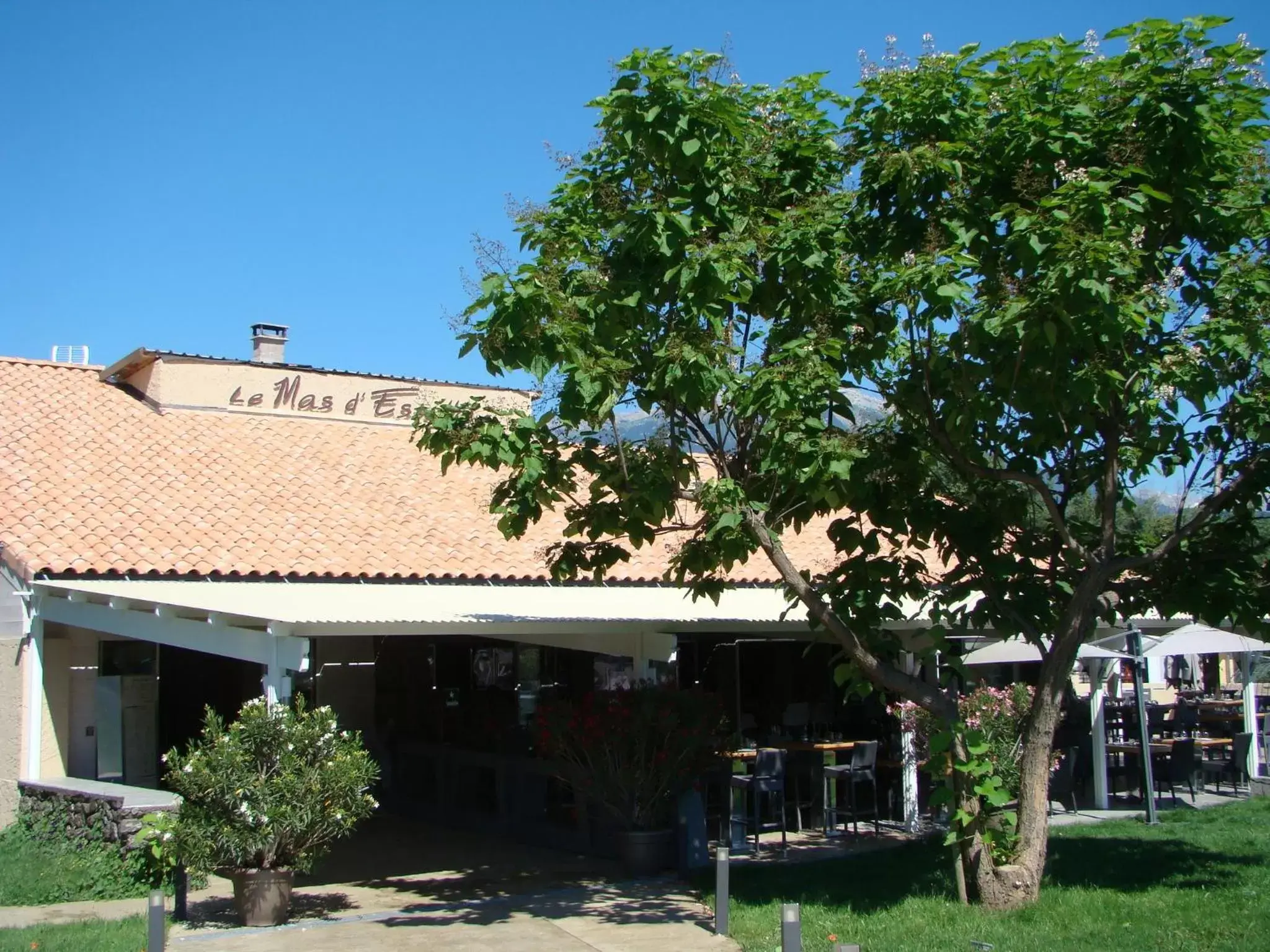 Facade/entrance, Property Building in Le Mas d'Estello