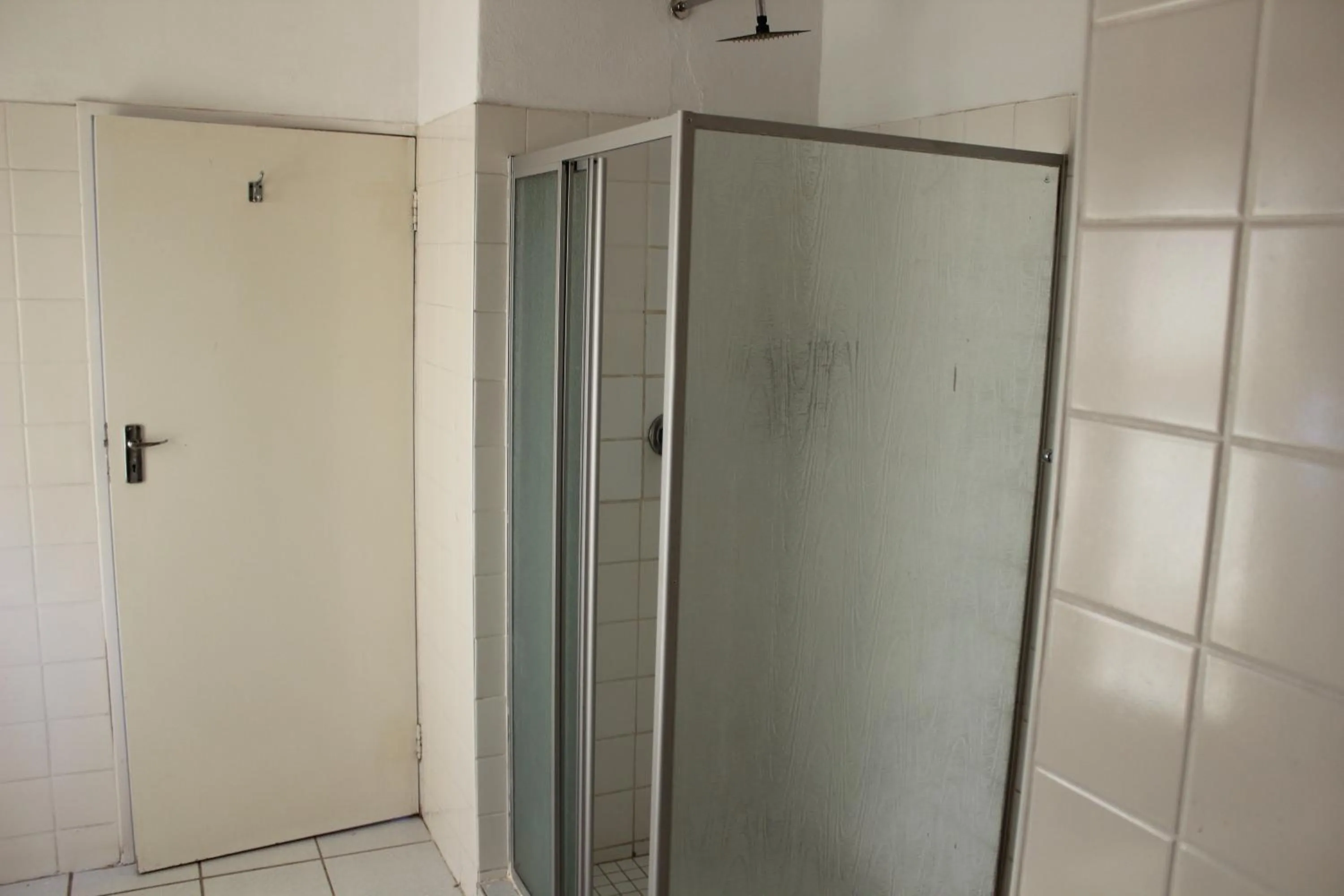 Shower in Purple Olive Guest House