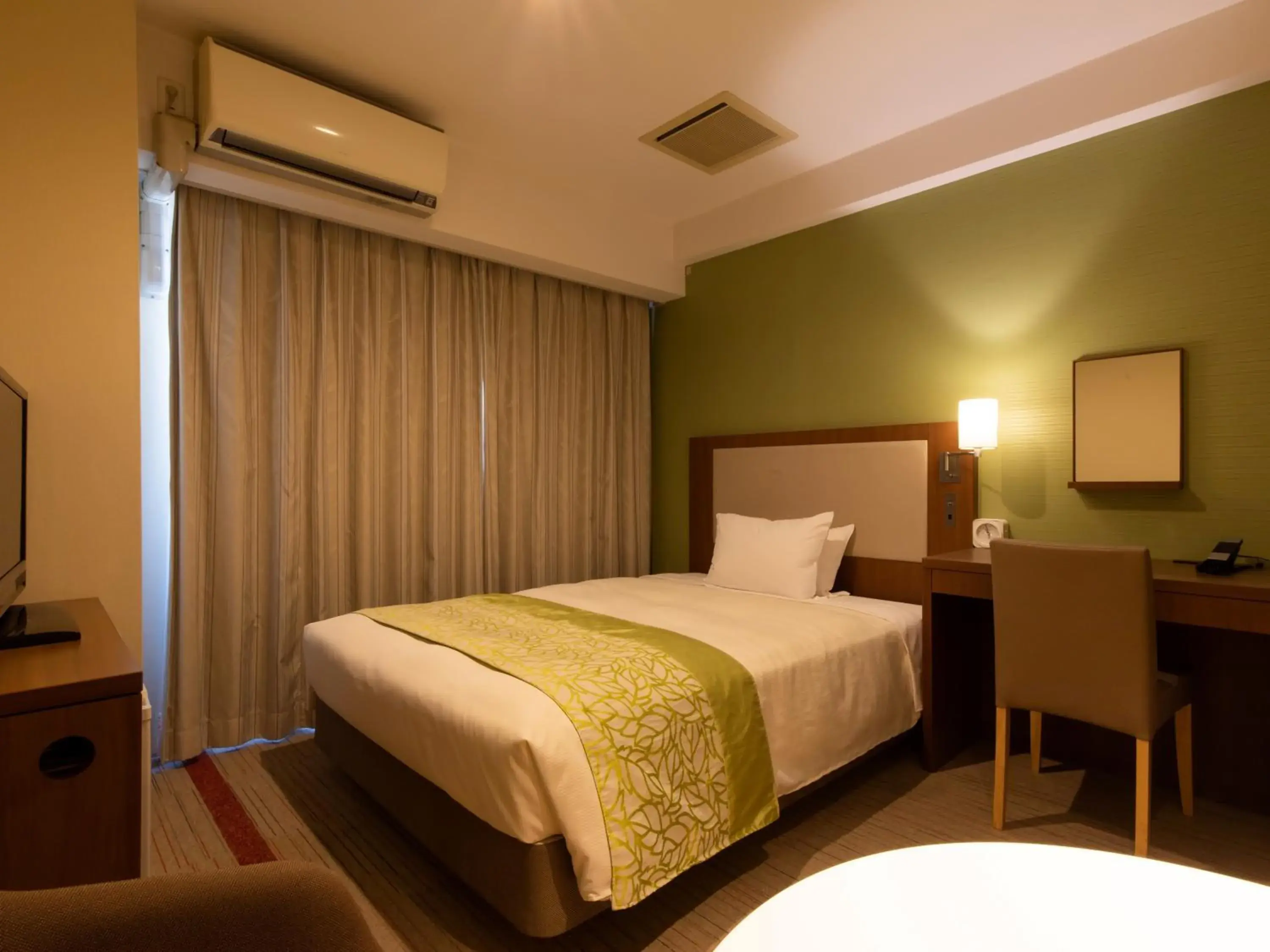 Photo of the whole room, Bed in Tokyu Stay Monzen-Nakacho